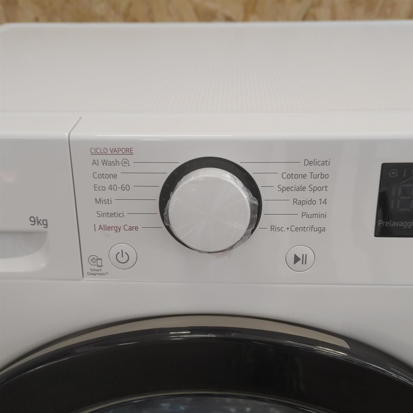 Lavatrice LG F2R3S09NSWB Carica frontale 9 kg 1200 giri Bianco