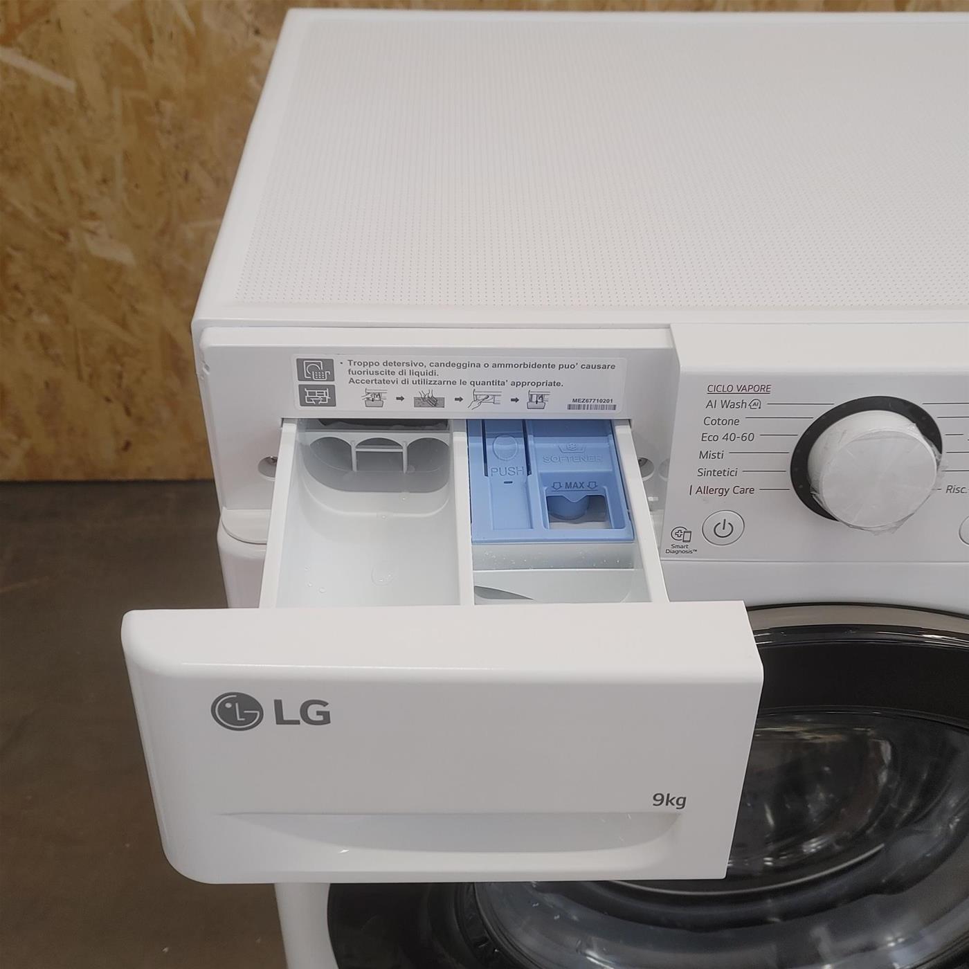 Lavatrice LG F2R3S09NSWB Carica frontale 9 kg 1200 giri Bianco