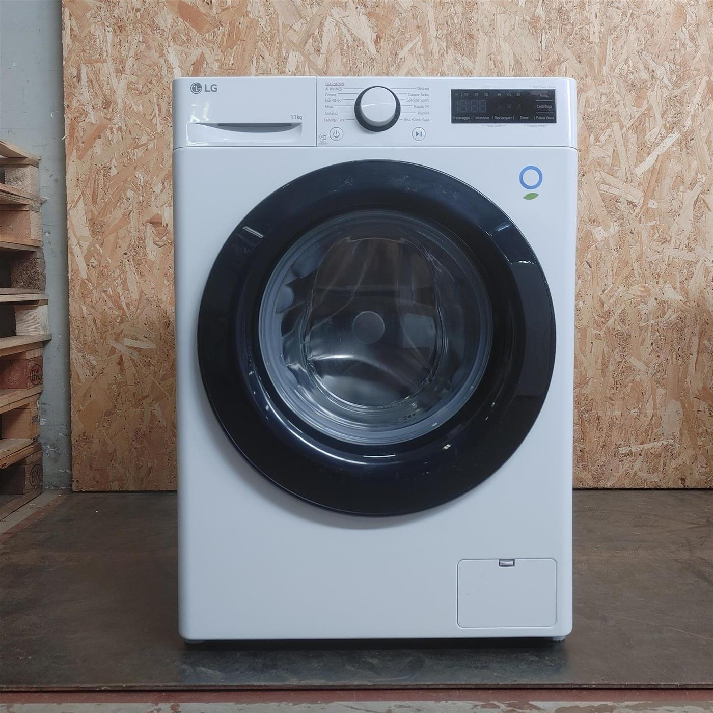 Lavatrice LG F4R3011NSWB Carica frontale 11 kg 1400 Giri/min Bianco
