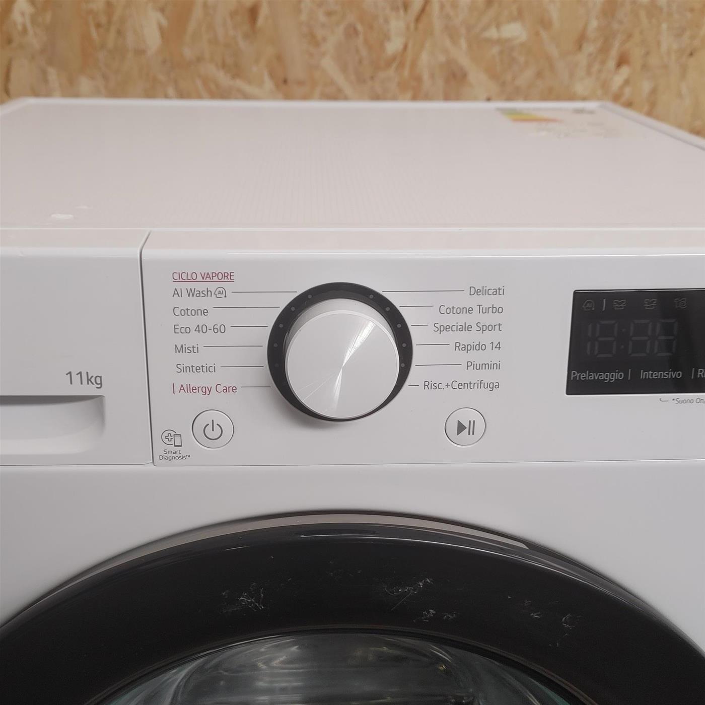 Lavatrice LG F4R3011NSWB Carica frontale 11 kg 1400 Giri/min Bianco