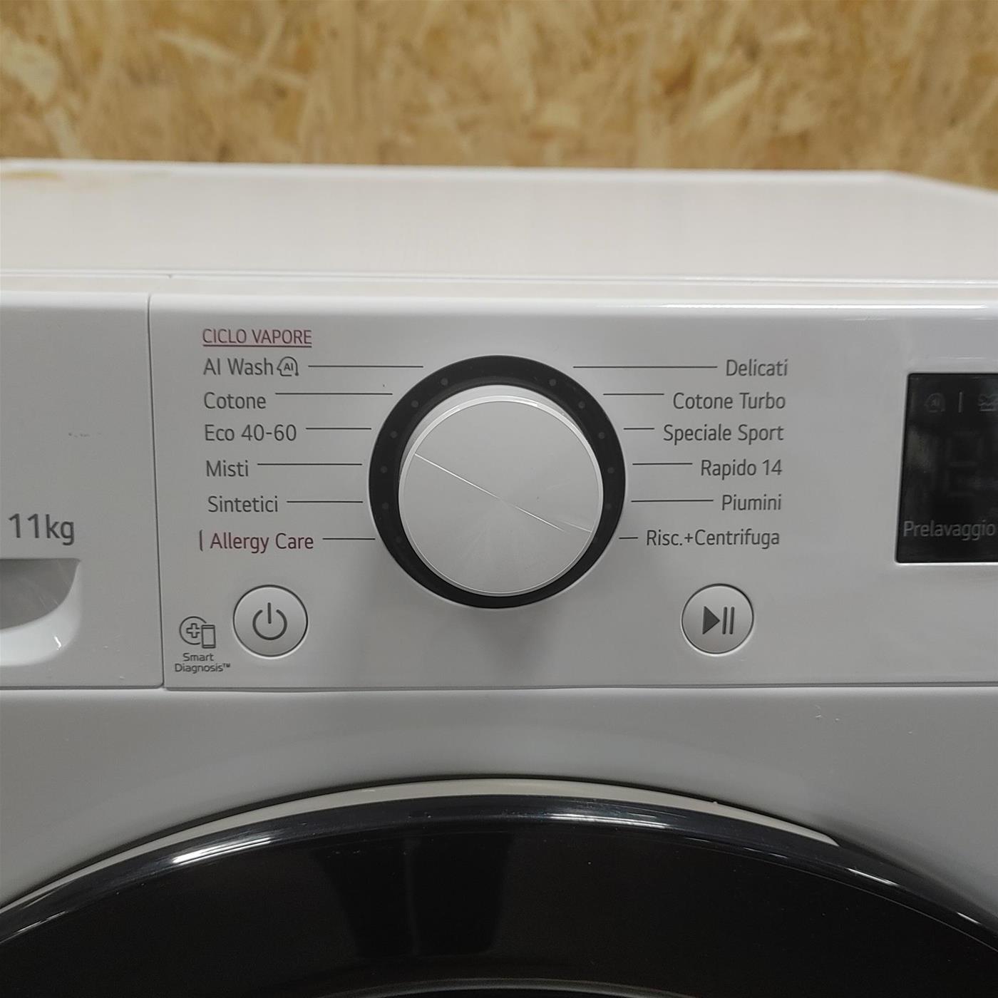 Lavatrice LG F4R3011NSWB Carica frontale 11 kg 1400 Giri/min Bianco