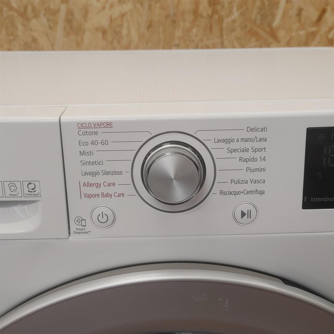 Lavatrice LG F4WV3008N3W Carica frontale 8 kg 1400 giri Bianco