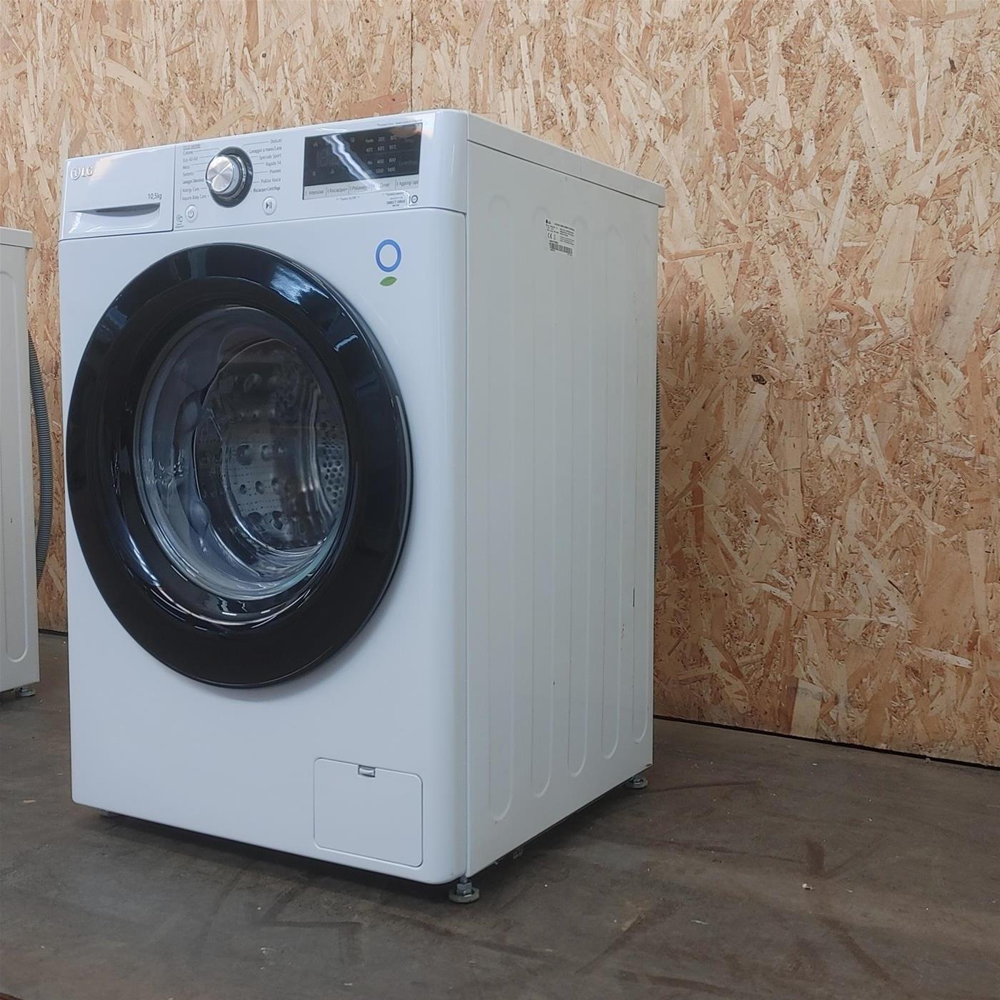 LG F4WV310SAE lavatrice Caricamento frontale 10,5 kg 1400 Giri/min A Bianco