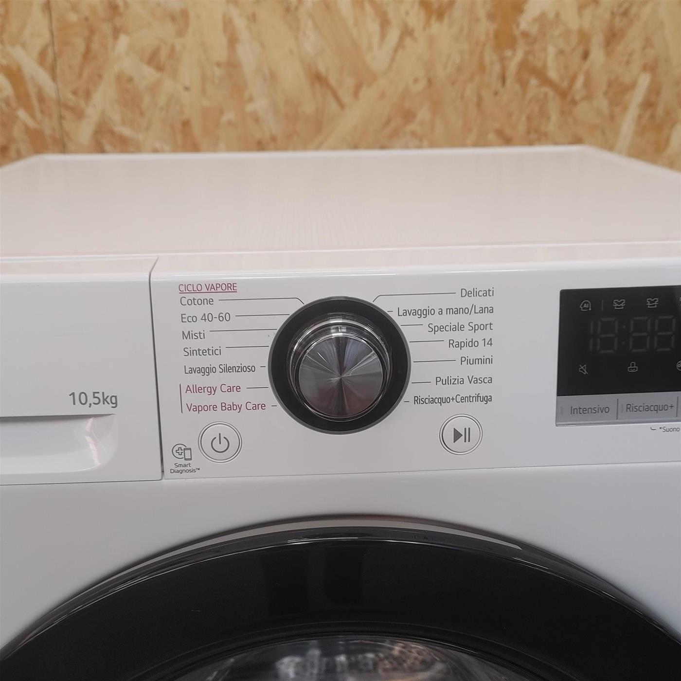 LG F4WV310SAE lavatrice Caricamento frontale 10,5 kg 1400 Giri/min A Bianco