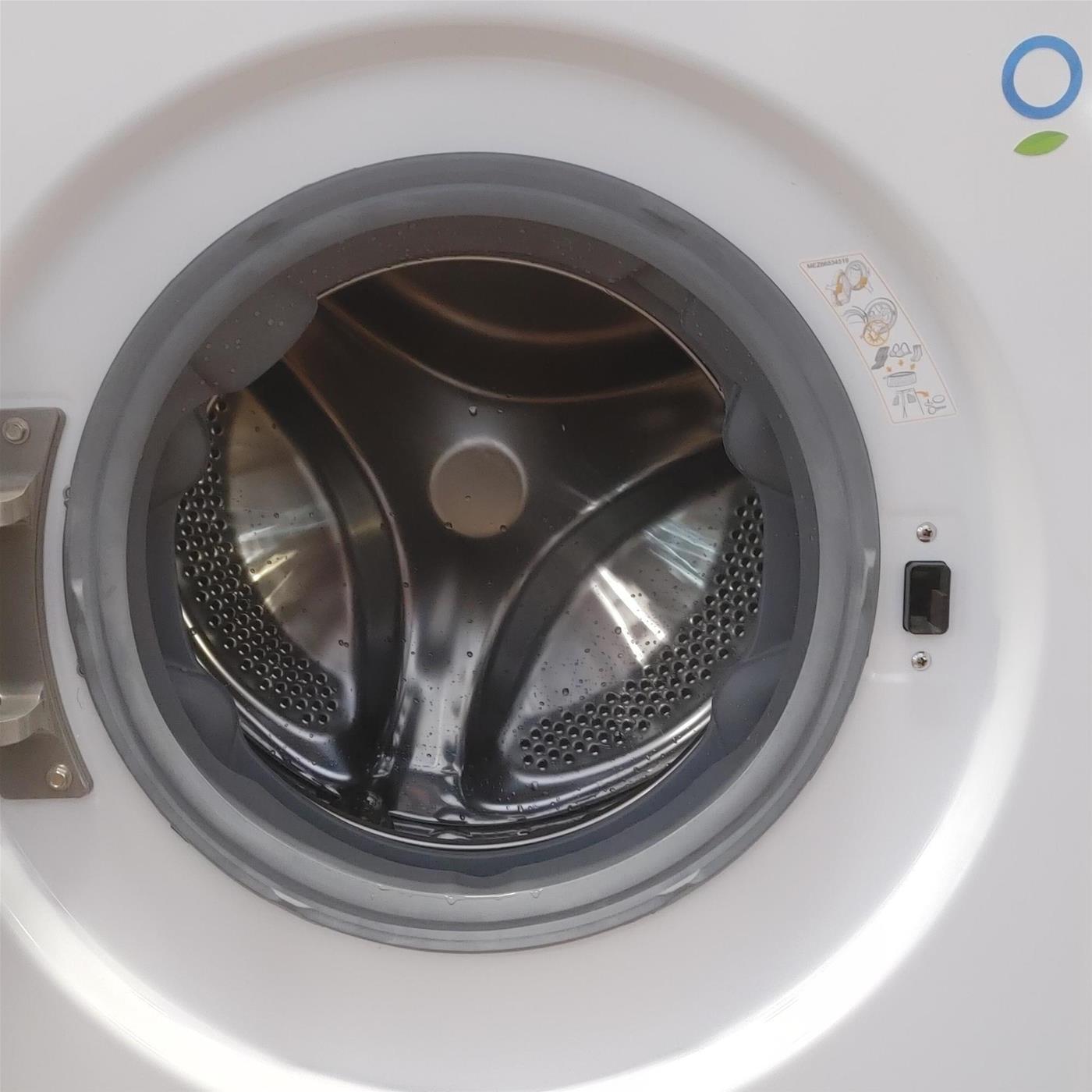 Lavatrice LG F4R3009NSWB Carica frontale 9 kg 1400 Giri/min Bianco