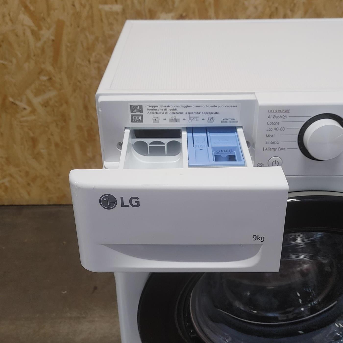 Lavatrice LG F4R3009NSWB Carica frontale 9 kg 1400 Giri/min Bianco