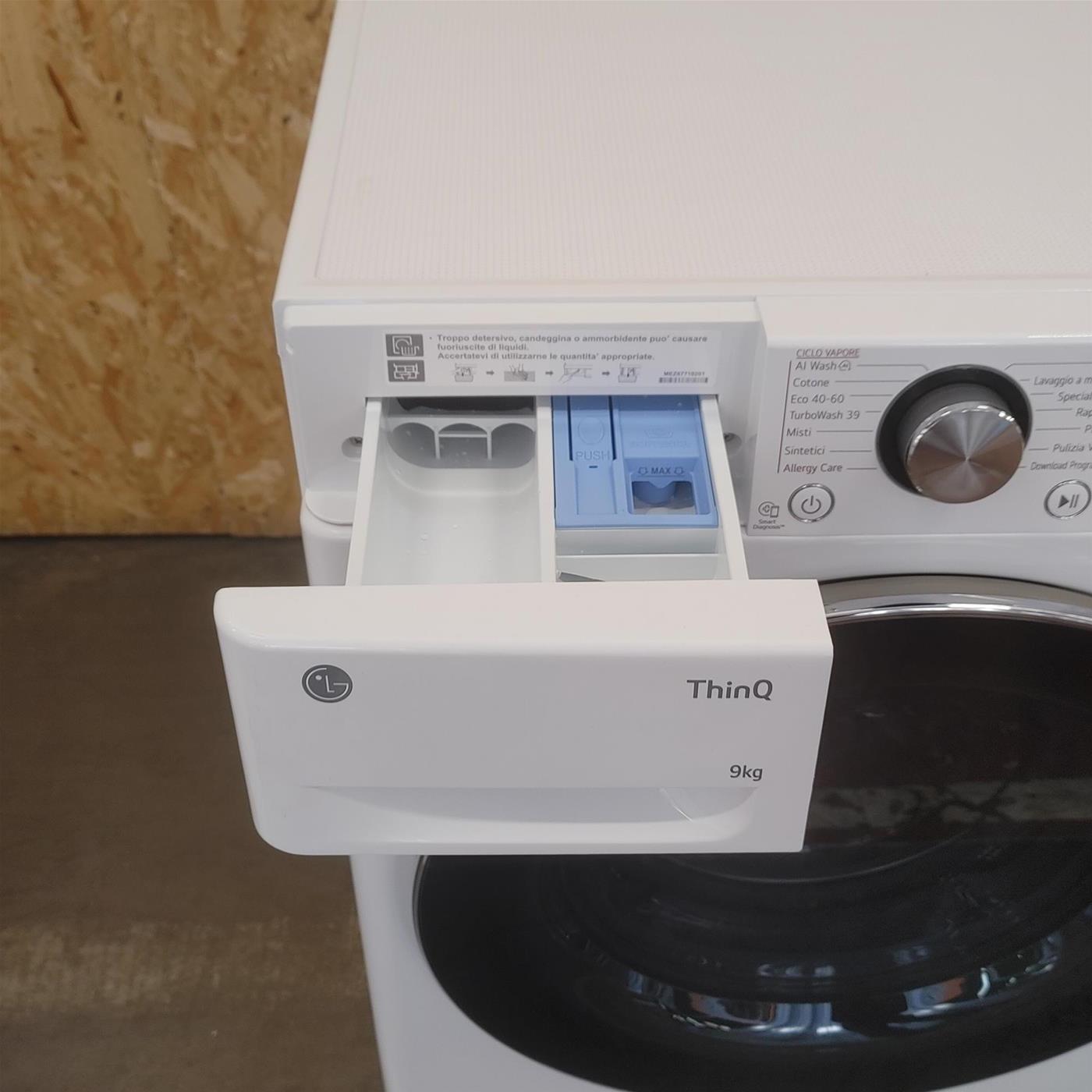 Lavatrice LG F2R7S09TSWC Carica frontale 9 kg 1200 giri Bianco