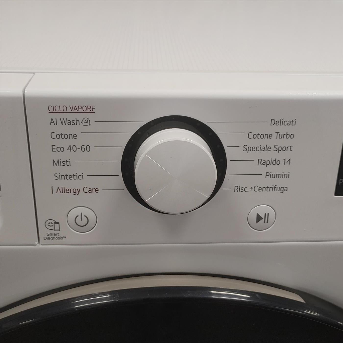 Lavatrice LG F4R3011NSWB Carica frontale 11 kg 1400 Giri/min Bianco