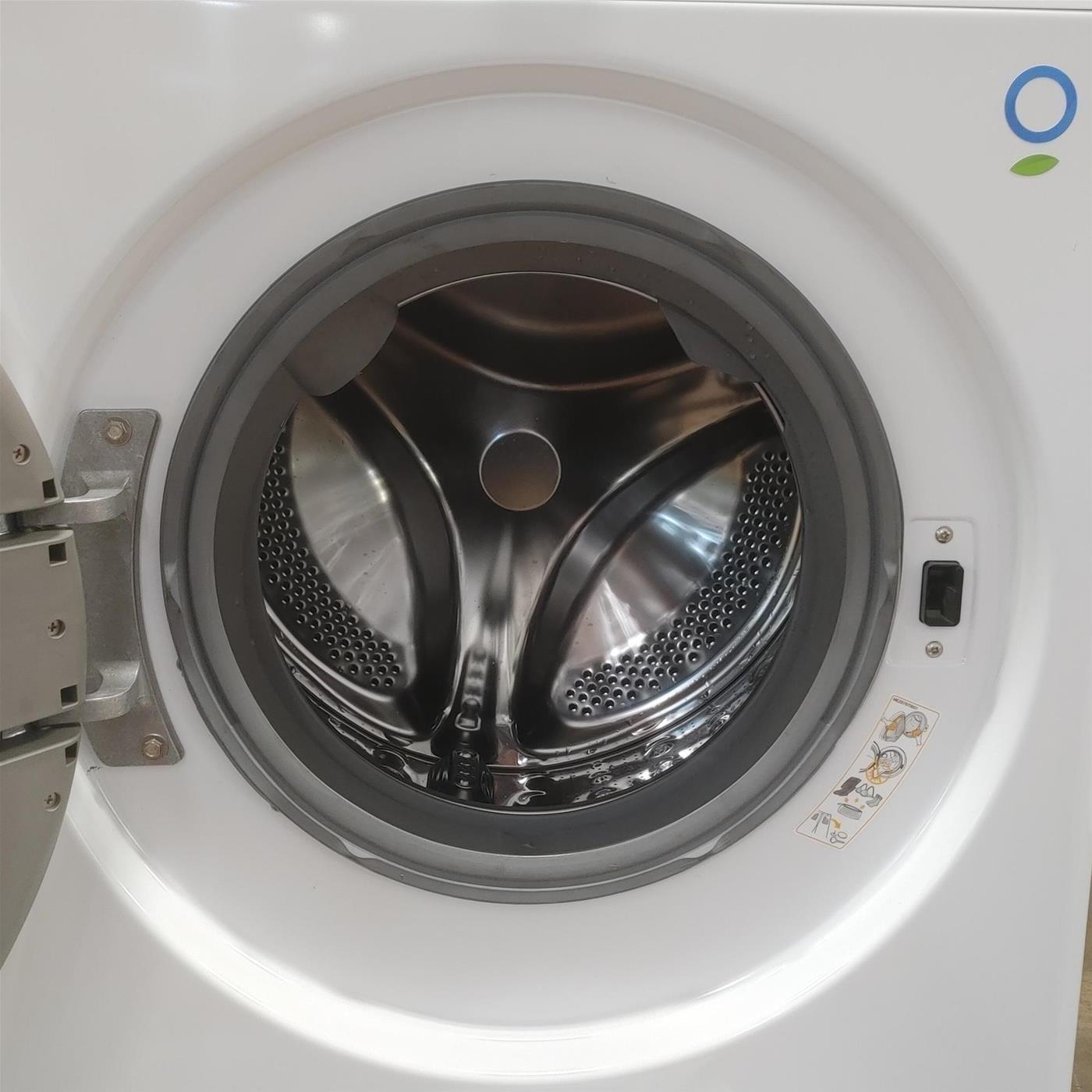 LG F4WV510SAE lavatrice Caricamento frontale 10 kg 1400 Giri/min A Bianco