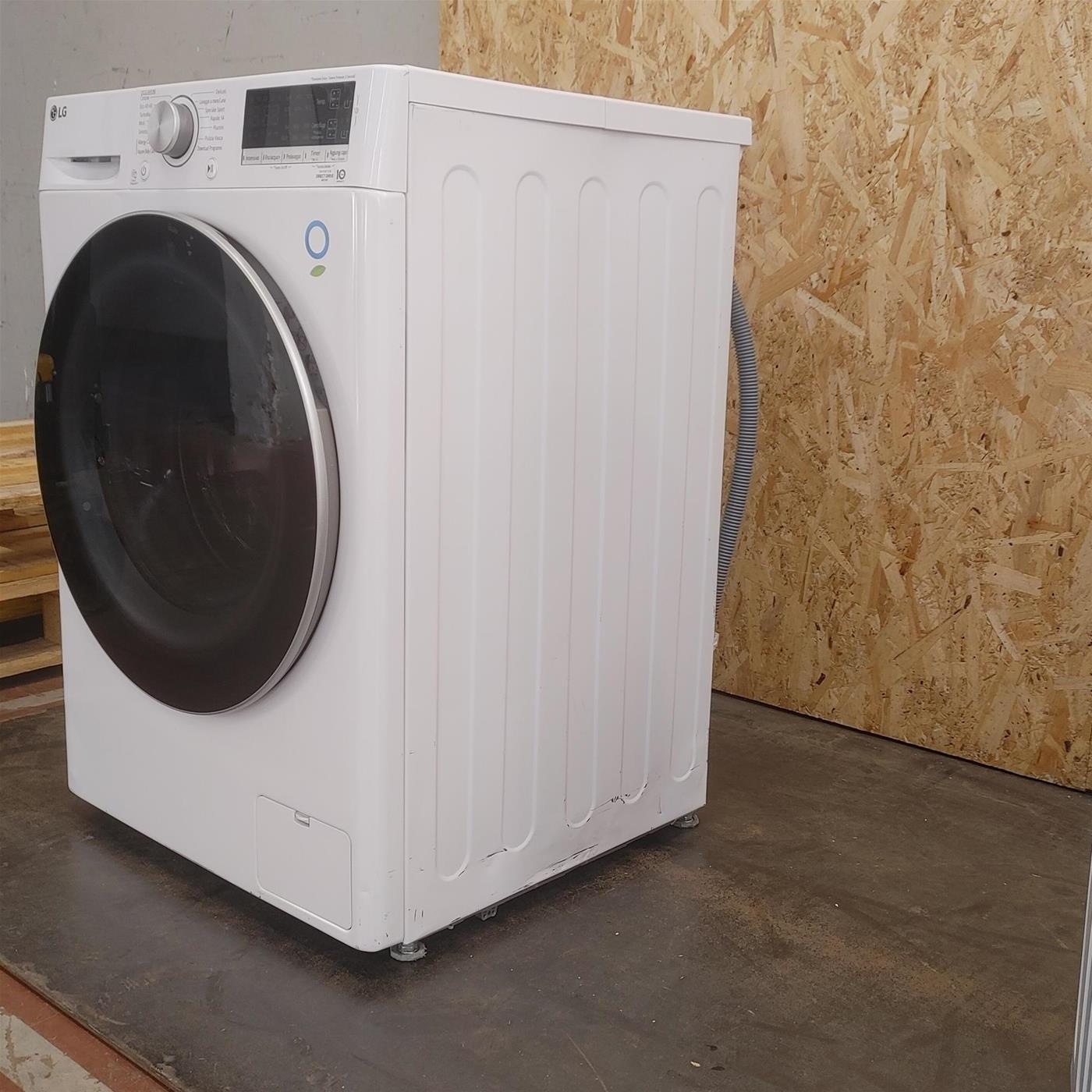 LG F4WV309SIL Lavatrice AI DDTM SteamTM 9Kg Classe energetica B