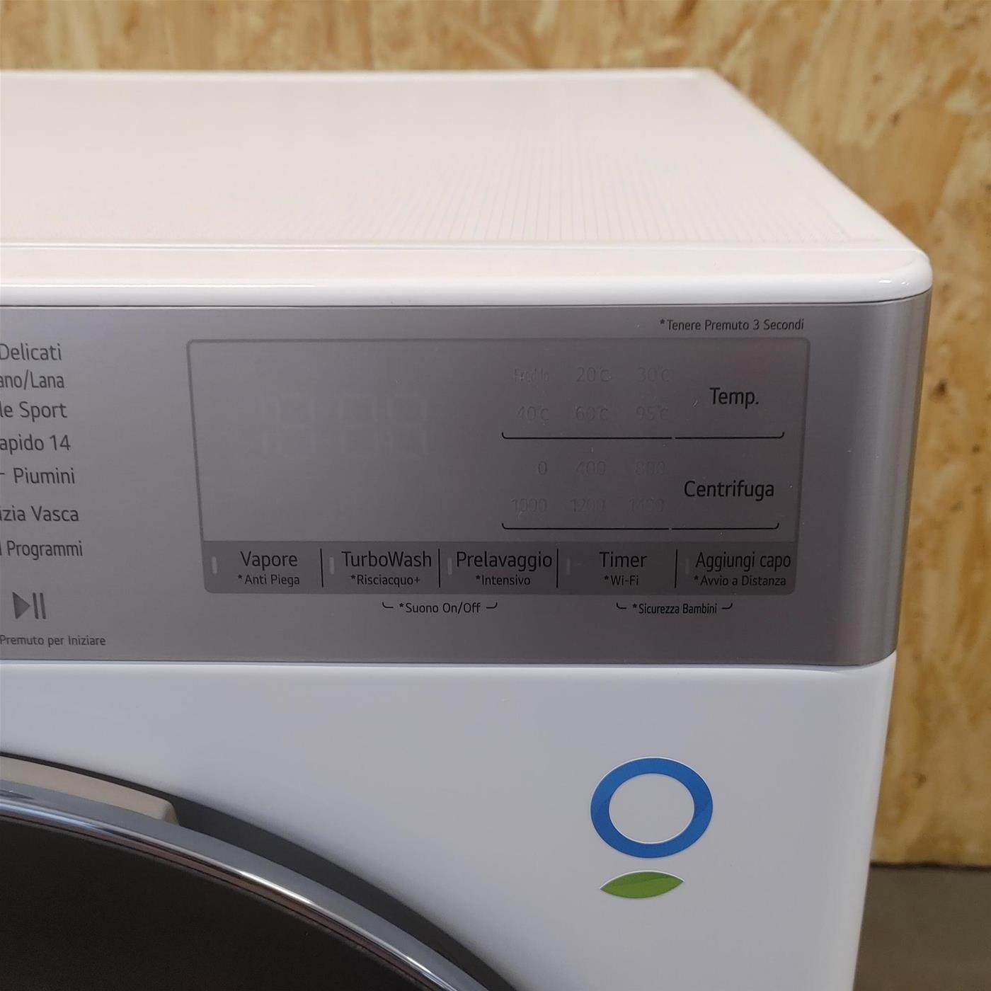 Lavatrice LG F4R9009TPWC Carica frontale 9 kg 1400 giri Bianco