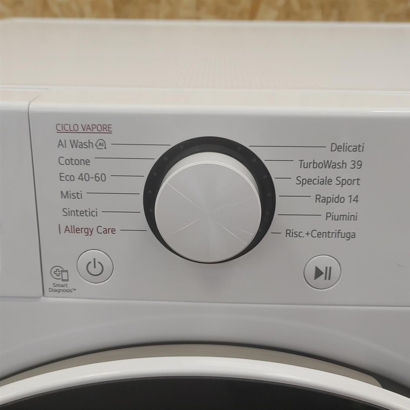 Lavatrice intelligente LG F4R5011TSWW 11 kg AI DD
