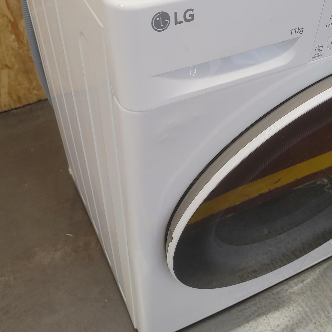 Lavatrice intelligente LG F4R5011TSWW 11 kg AI DD