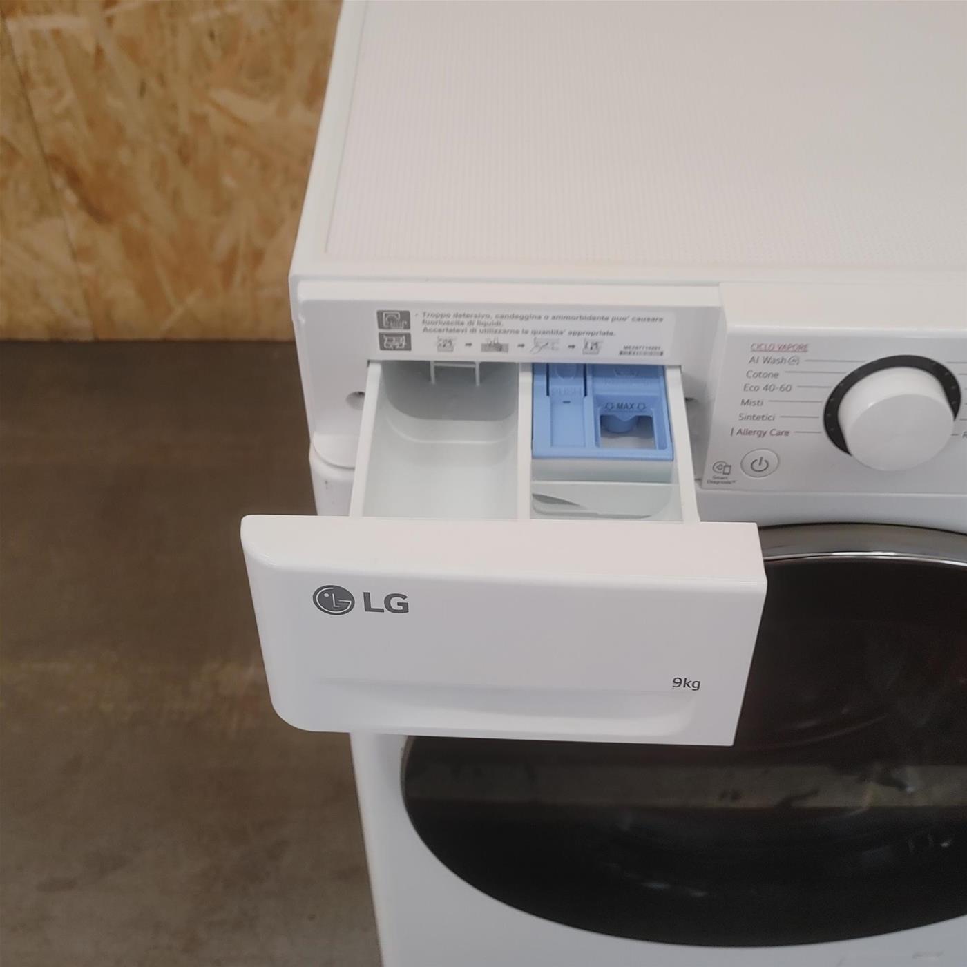 Lavatrice LG F4R5009TSWW Carica frontale 9 kg 1400 Giri/min Bianco