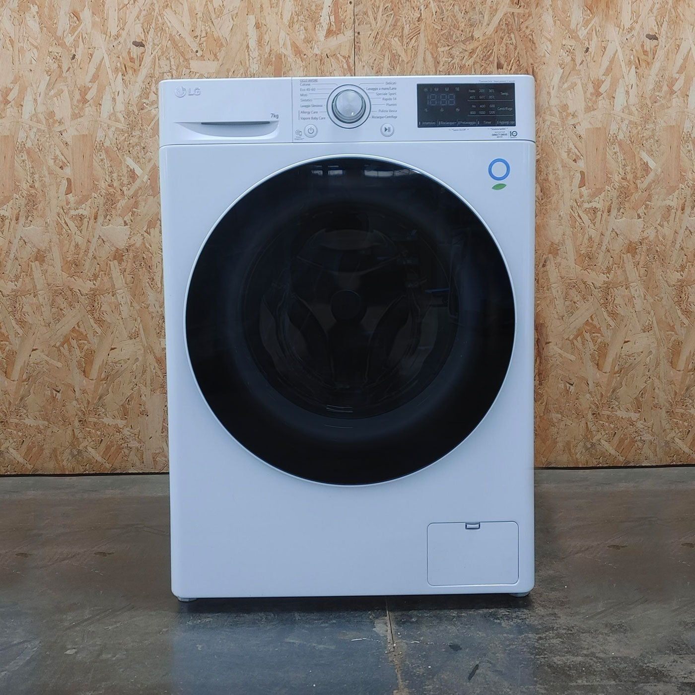 LG F2WV3S7S4E Lavatrice Slim AI DDTM SteamTM 7kg Classe energetica D