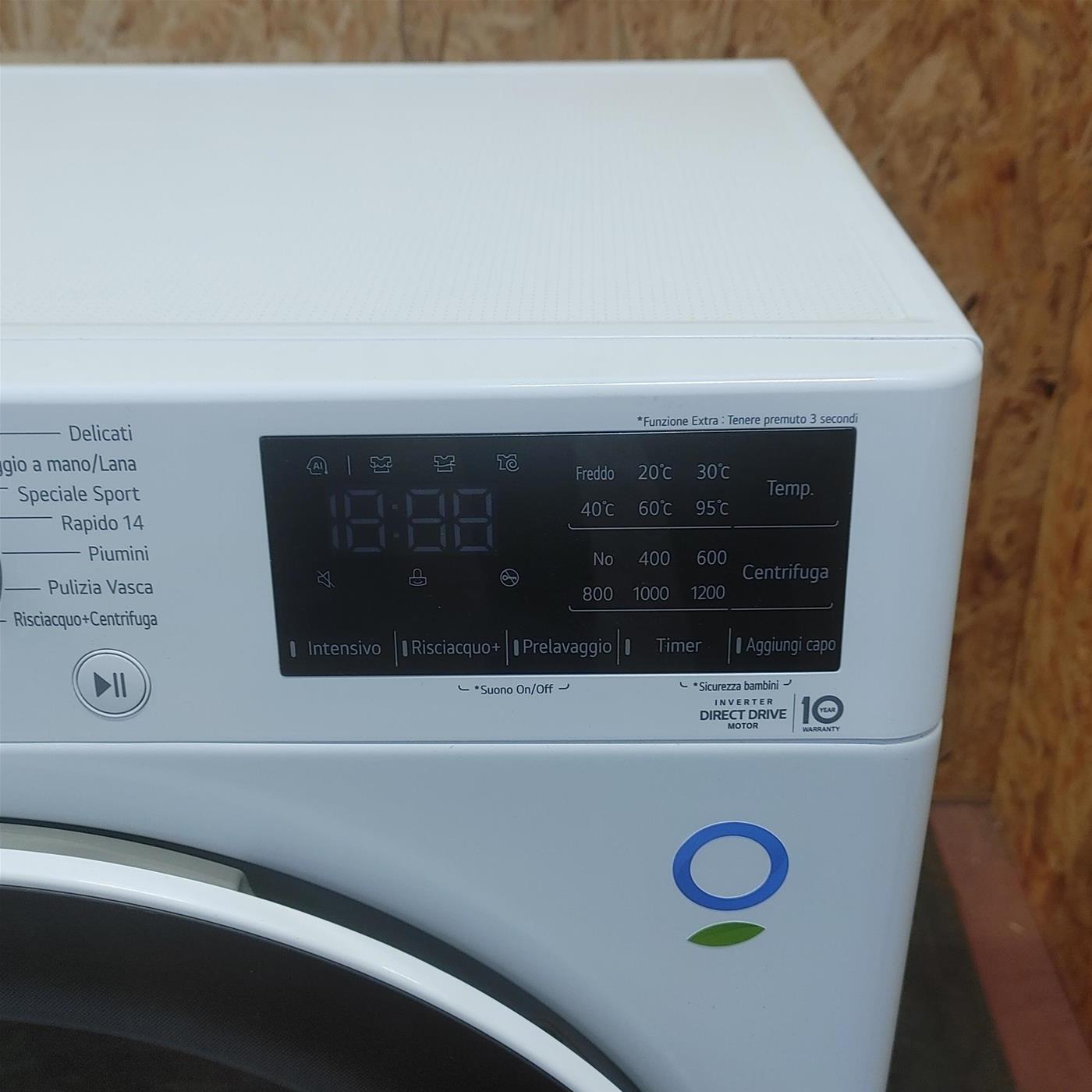 LG F2WV3S7S4E Lavatrice Slim AI DDTM SteamTM 7kg Classe energetica D