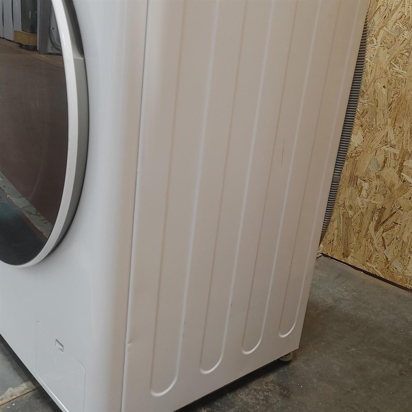 LG F2WV3S7S4E Lavatrice Slim AI DDTM SteamTM 7kg Classe energetica D