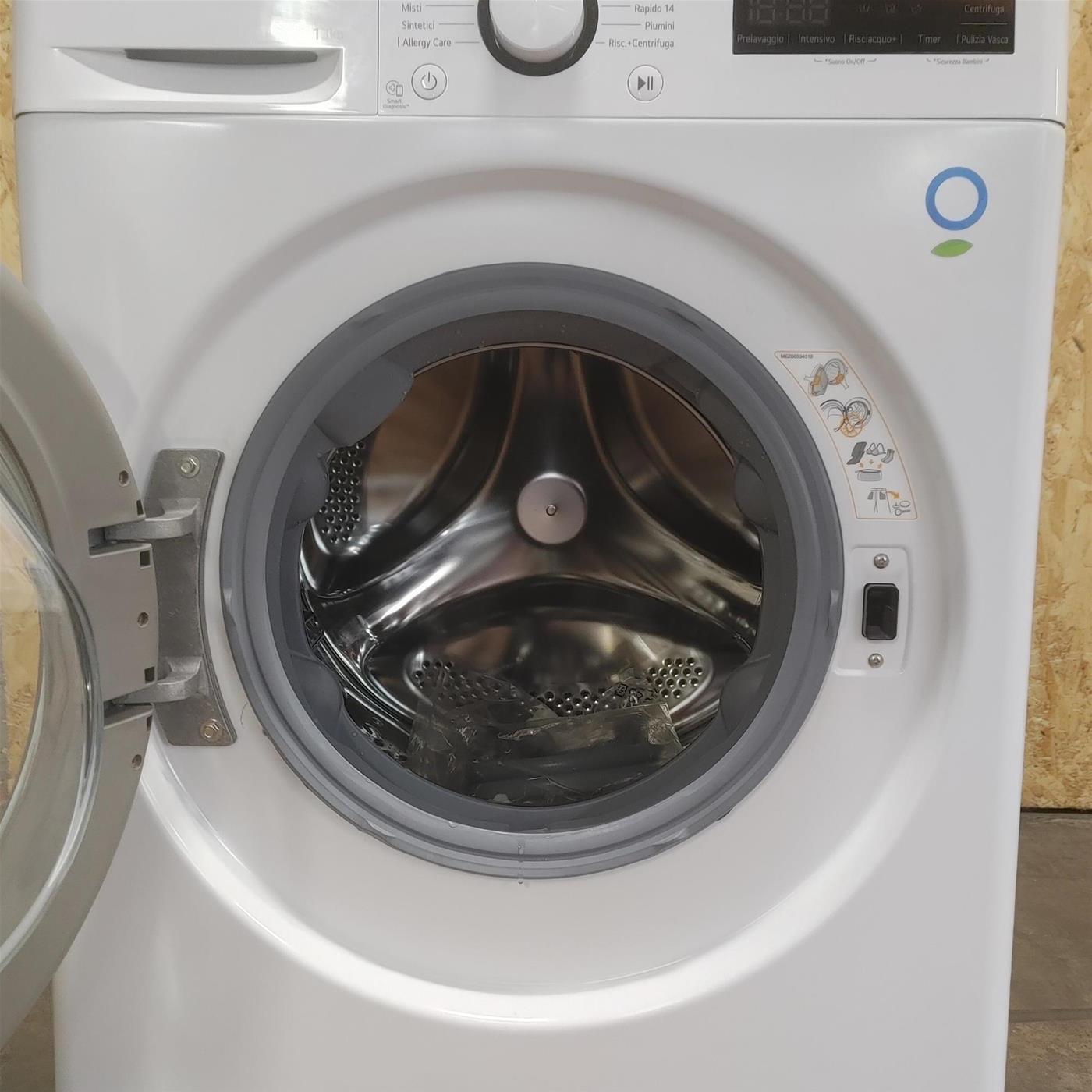 Lavatrice LG F4R3013NSWB Carica frontale 13 kg 1400 giri Bianco