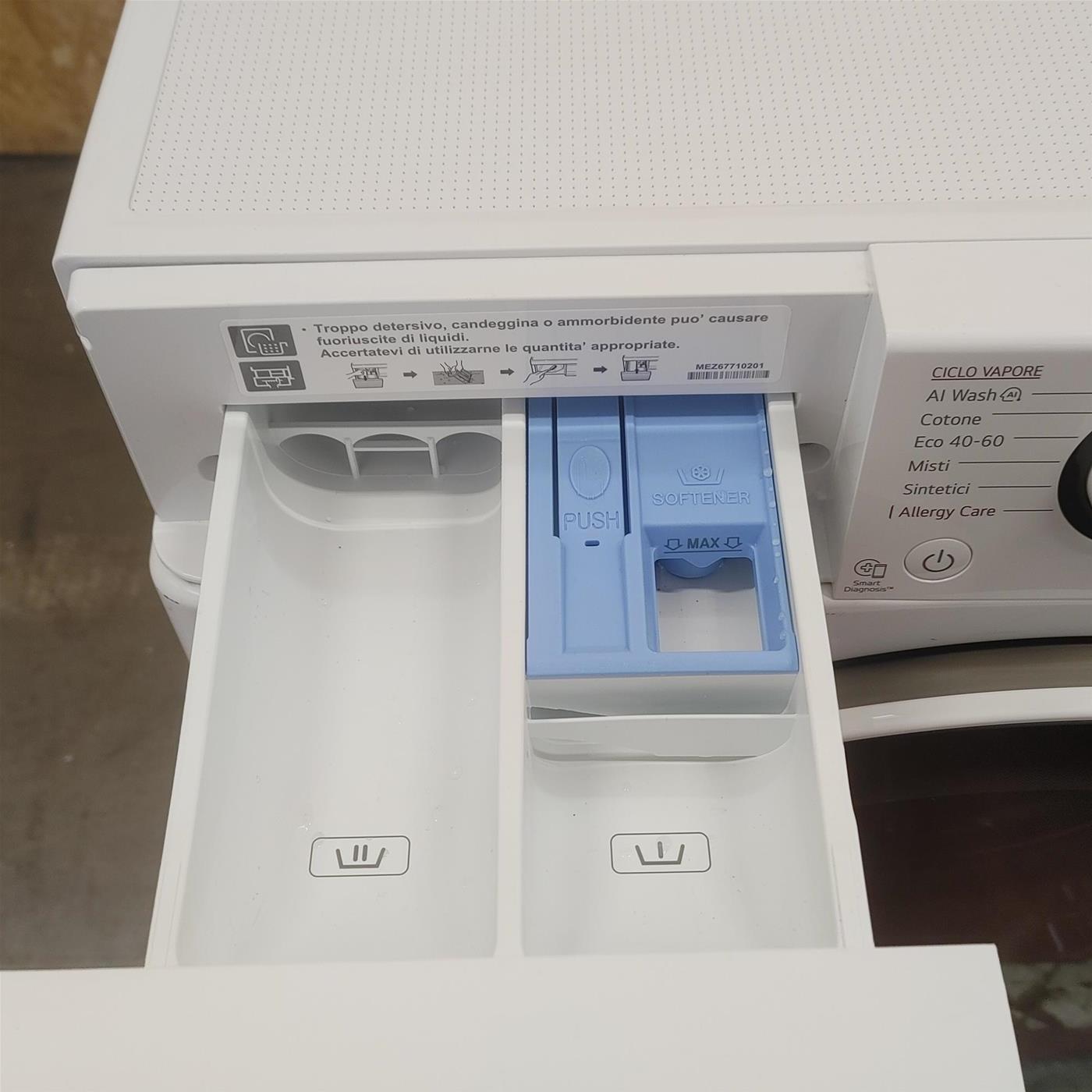 Lavatrice LG F4R3013NSWB Carica frontale 13 kg 1400 Giri/min Bianco