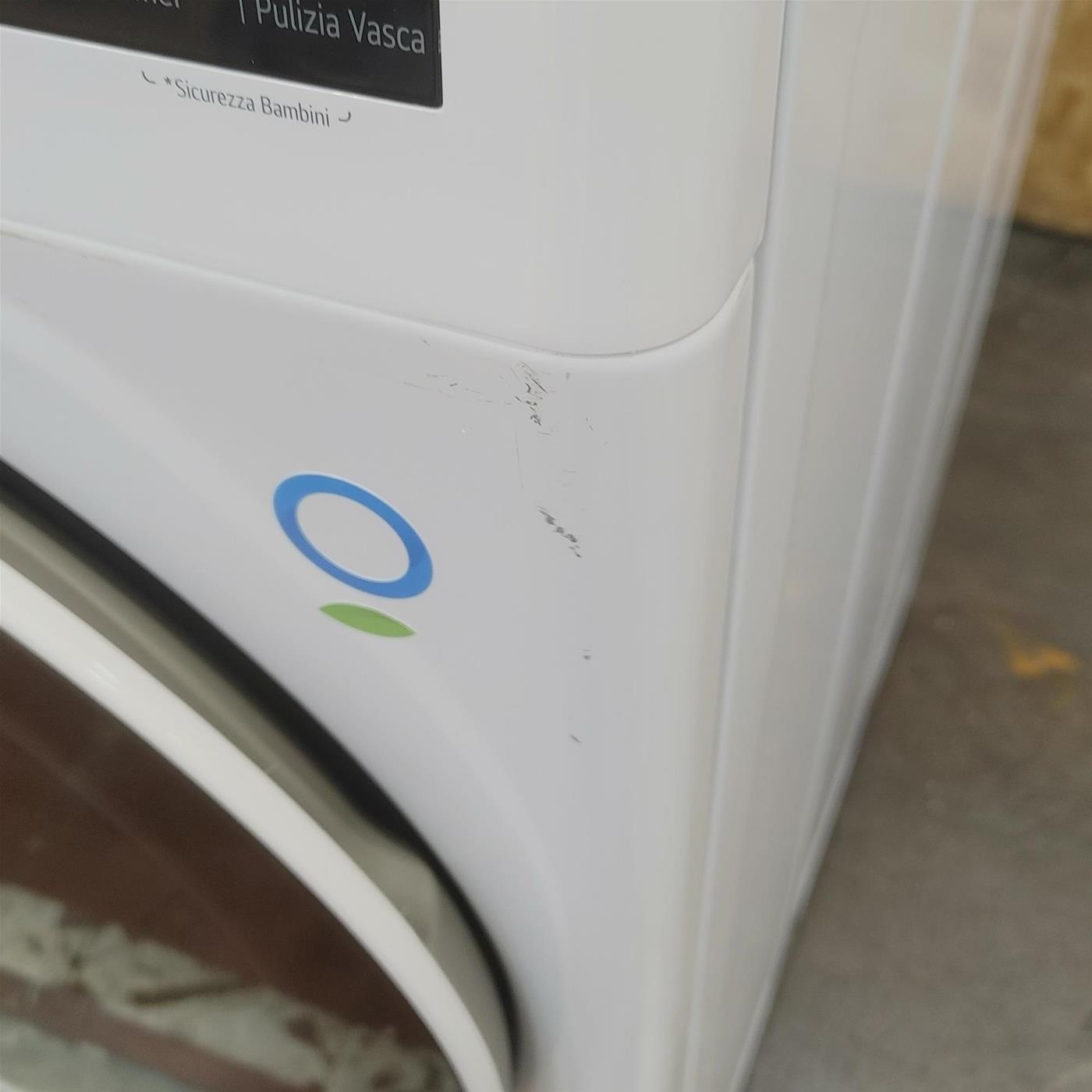 Lavatrice LG F4R3013NSWB Carica frontale 13 kg 1400 Giri/min Bianco