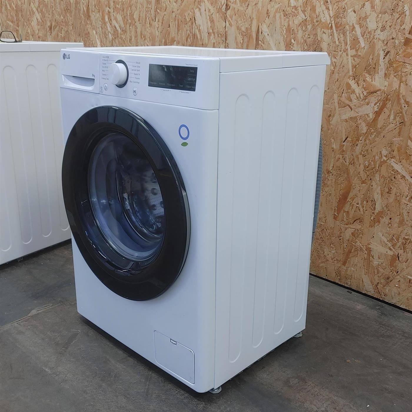 LG AI DD F2R3S08NSWB Lavatrice Slim a Carica Frontale 8kg Serie R3, Lavatrice Classe A, 1200 giri