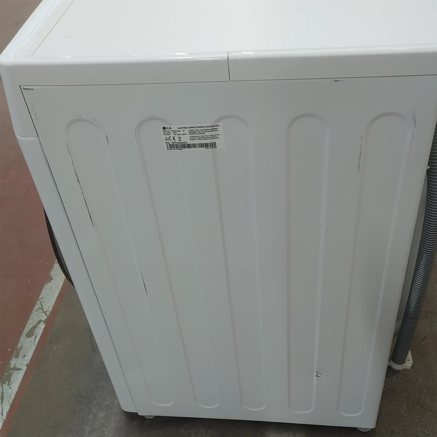 Lavatrice LG F4R5009TSWW Carica frontale 9 kg 1400 Giri/min Bianco