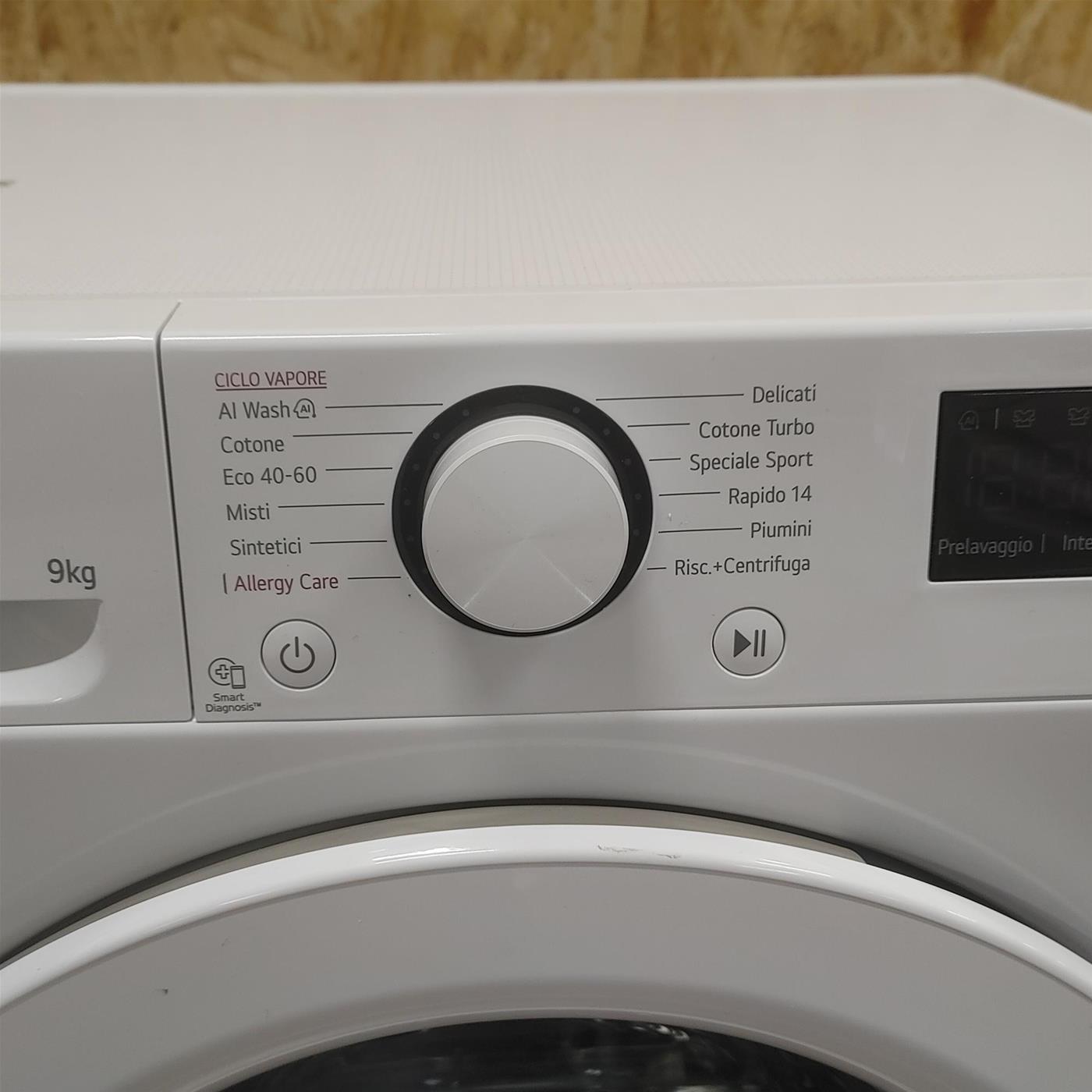 Lavatrice intelligente LG F4R3009NSWW Classe A, AI Wash 9 Kg