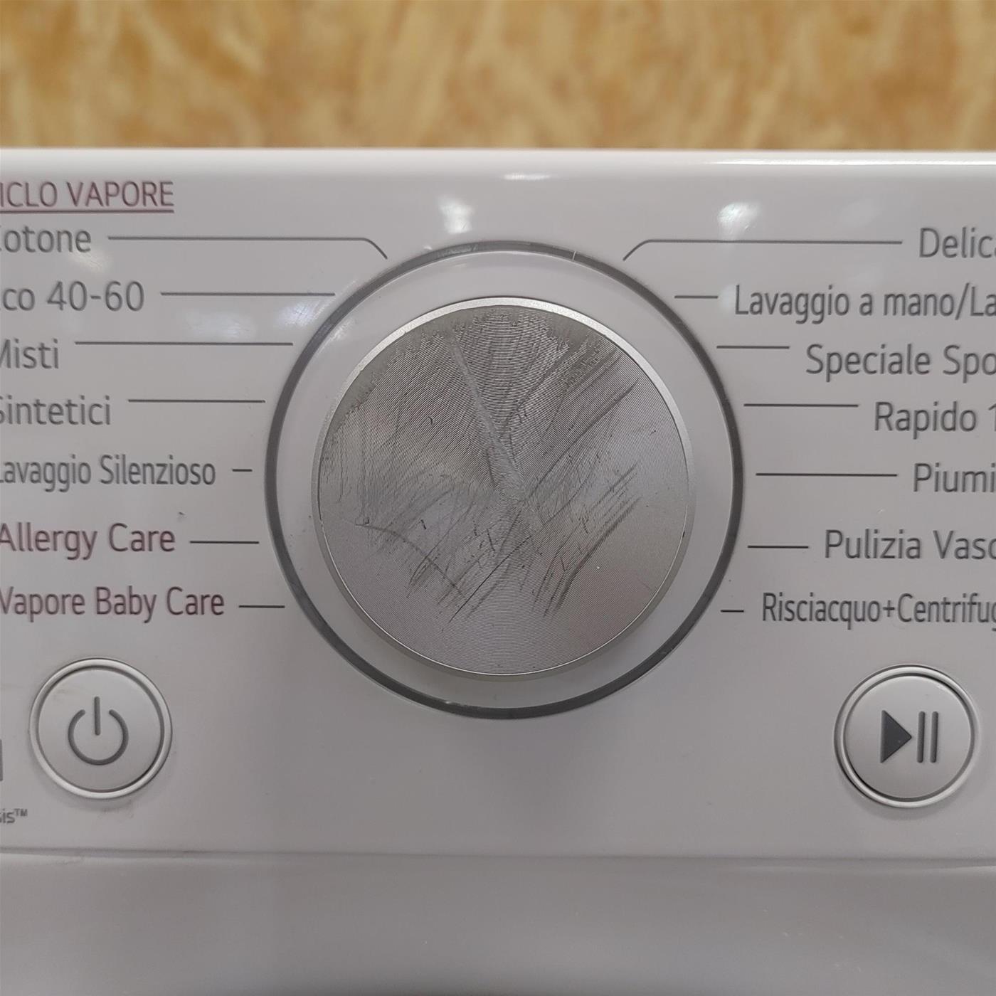 Lavatrice Intelligente LG F4WV310S4E AIDD Vapore 10,5 Kg