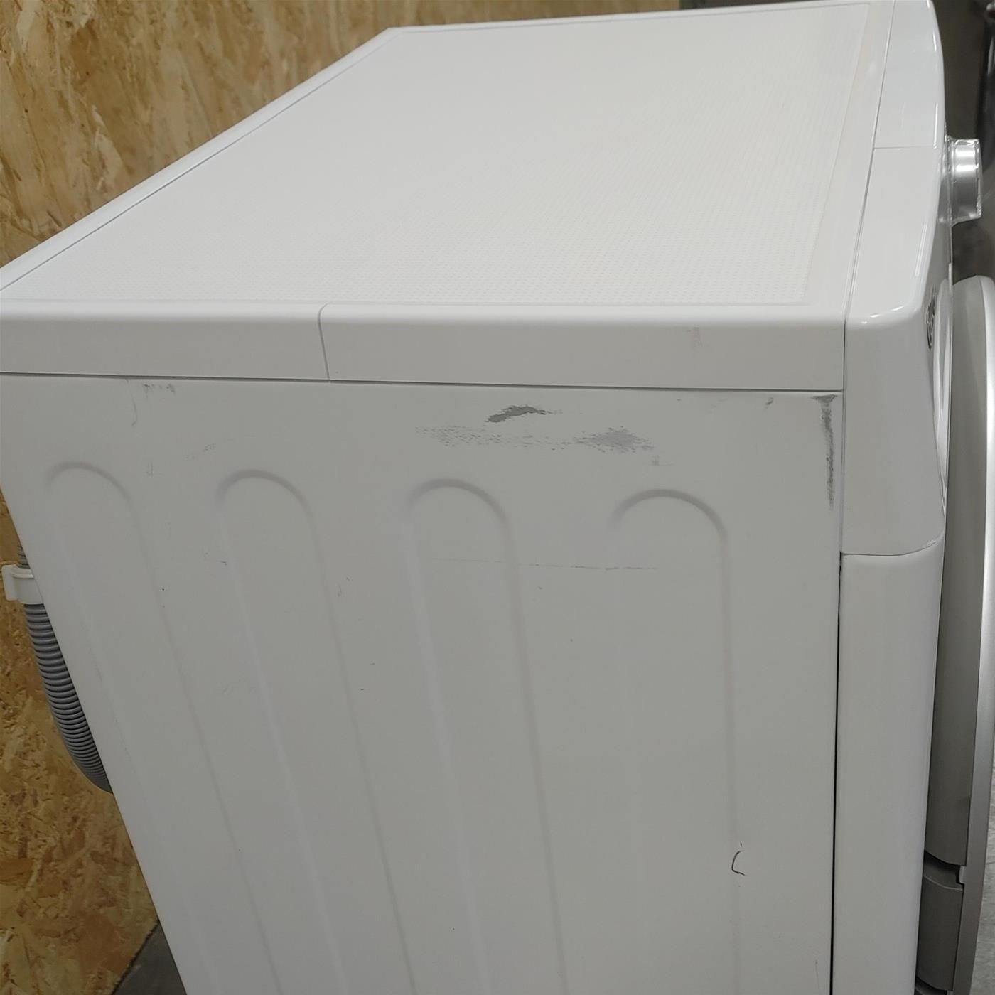 LG F2WV3S7S4E Lavatrice Slim AI DDTM SteamTM 7kg Classe energetica D