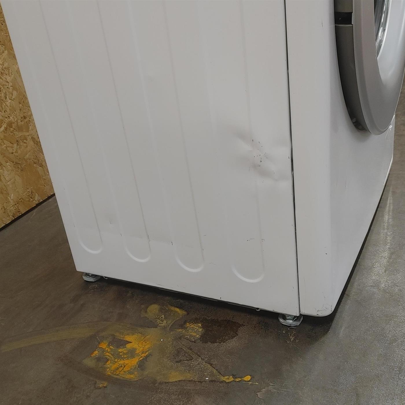 LG F2WV3S7S4E Lavatrice Slim AI DDTM SteamTM 7kg Classe energetica D