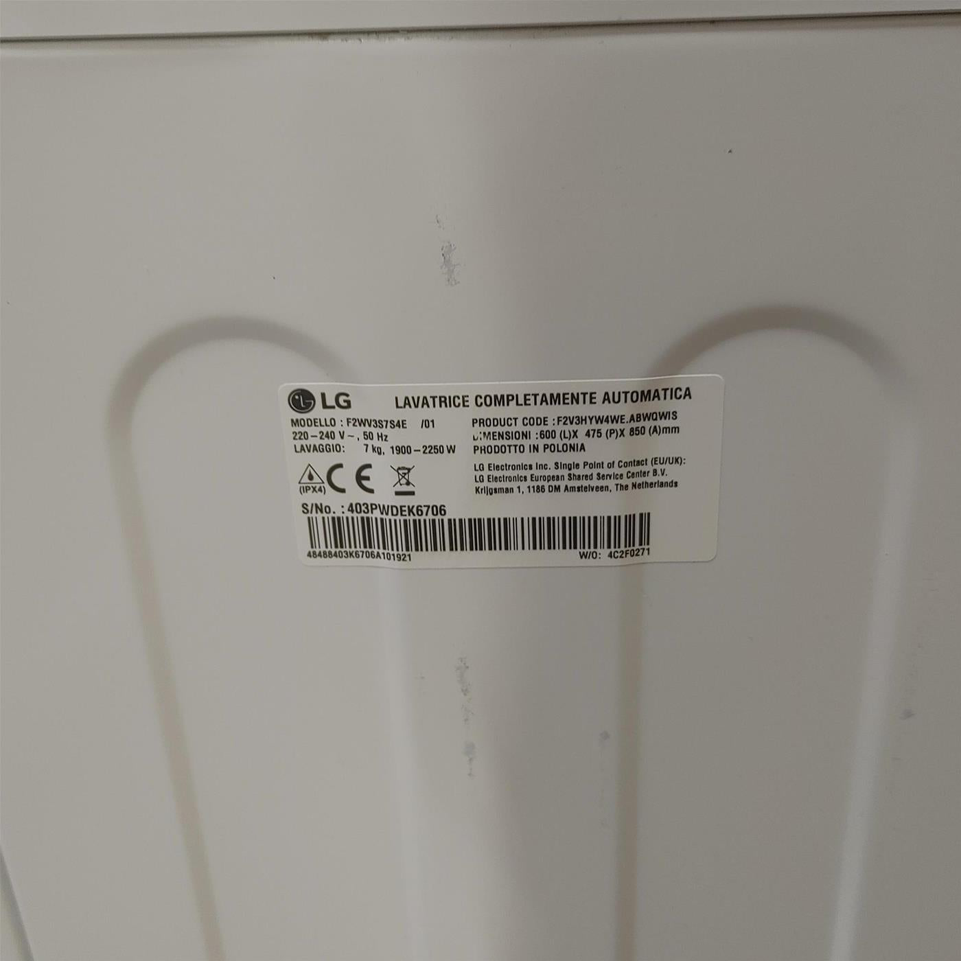 LG F2WV3S7S4E Lavatrice Slim AI DDTM SteamTM 7kg Classe energetica D