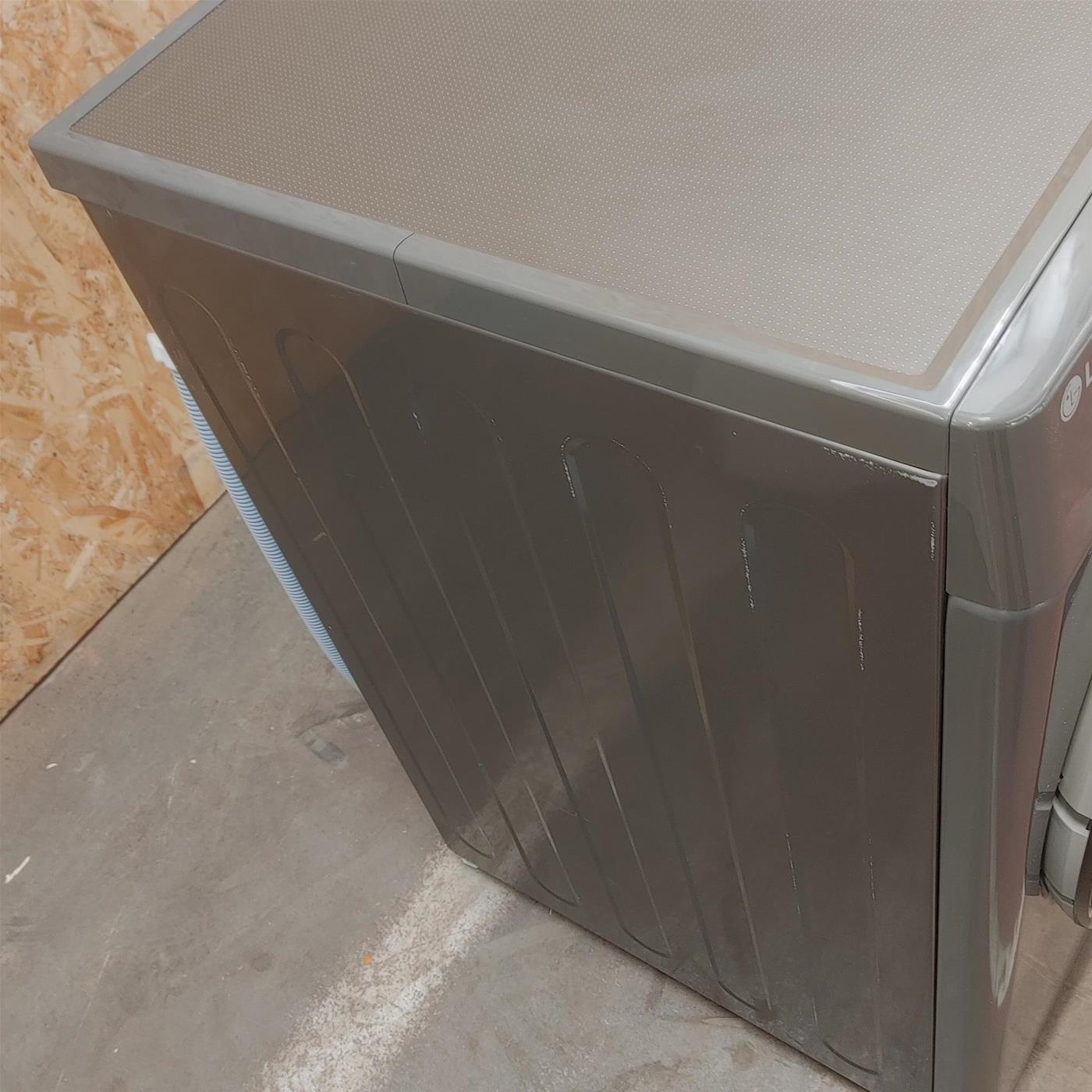 Lavatrice LG F4R5011TSMB Carica frontale 11 kg 1400 giri