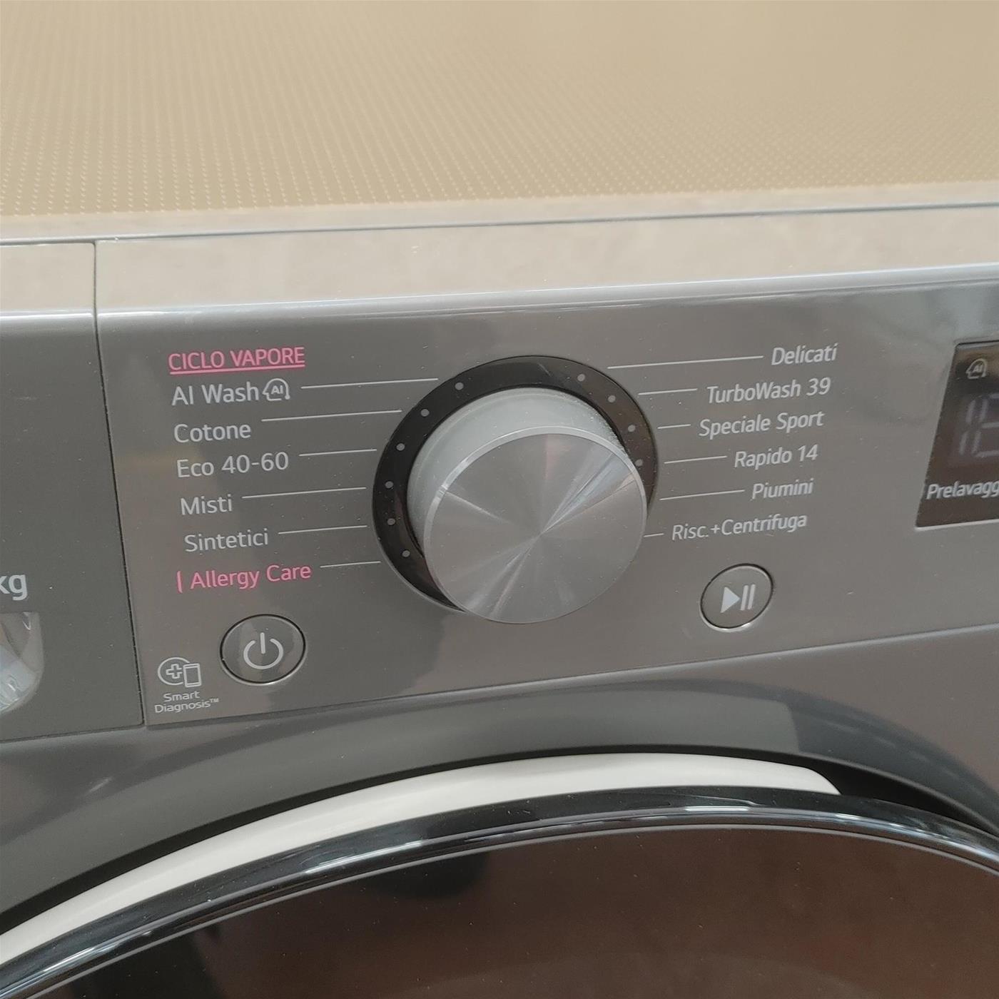 Lavatrice LG F4R5011TSMB Carica frontale 11 kg 1400 giri