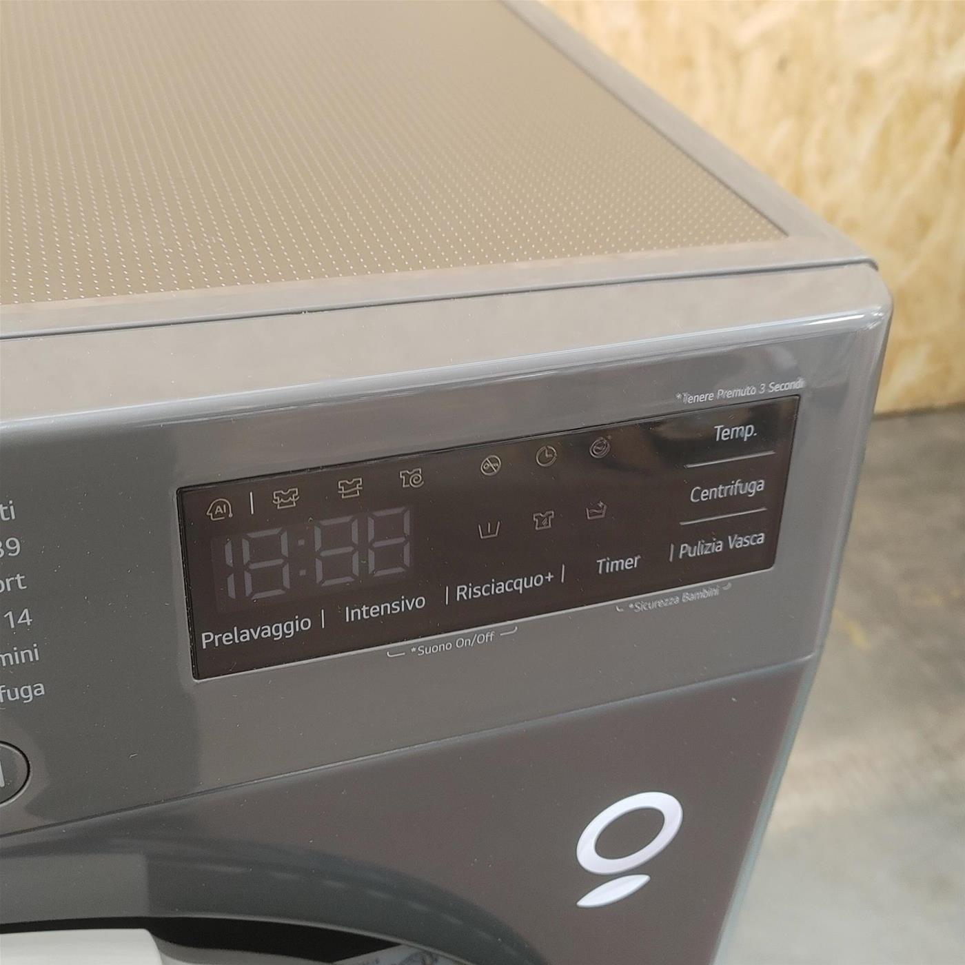 Lavatrice LG F4R5011TSMB Carica frontale 11 kg 1400 giri