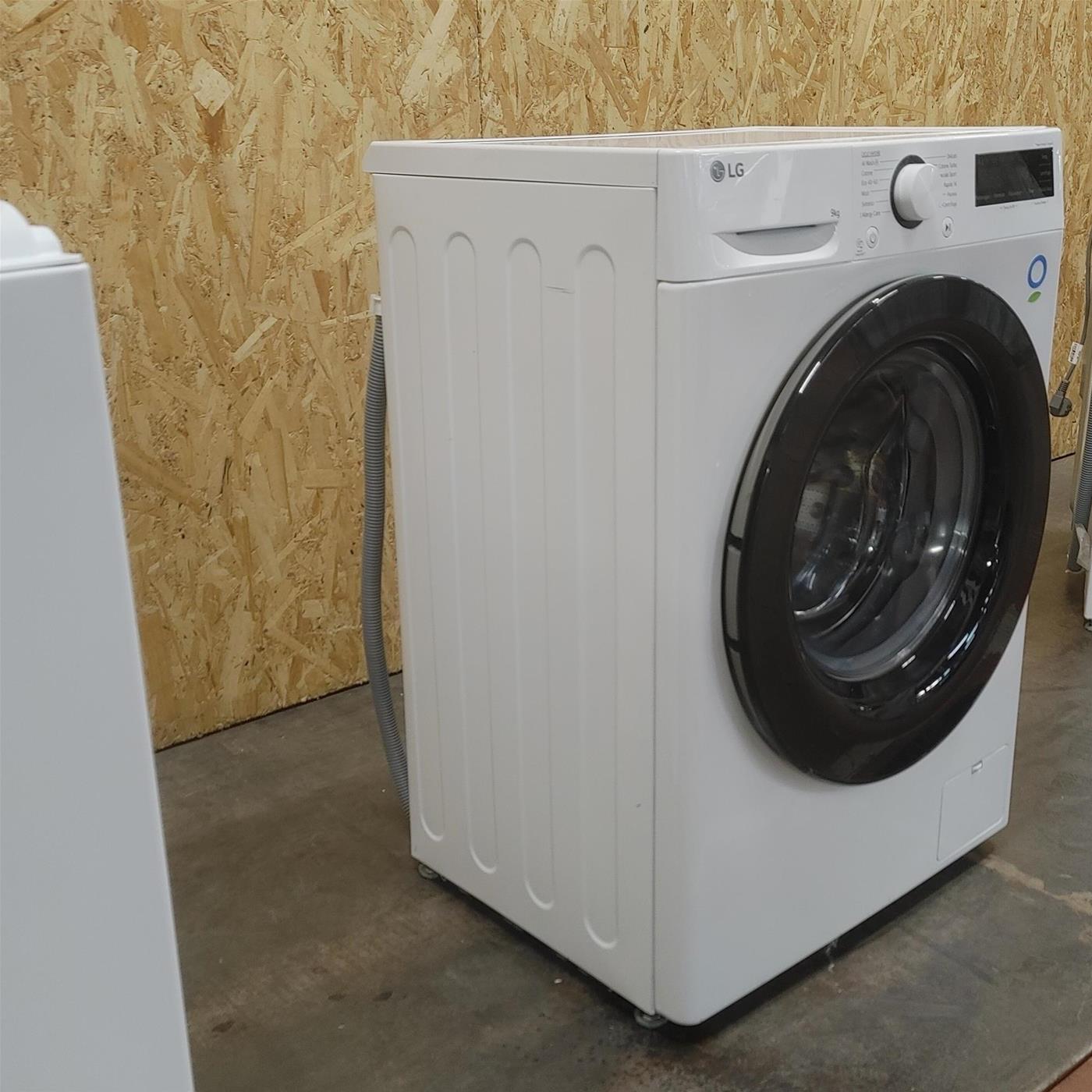 Lavatrice LG F2R3S09AIDD Carica frontale 9 kg 1200 giri Bianco