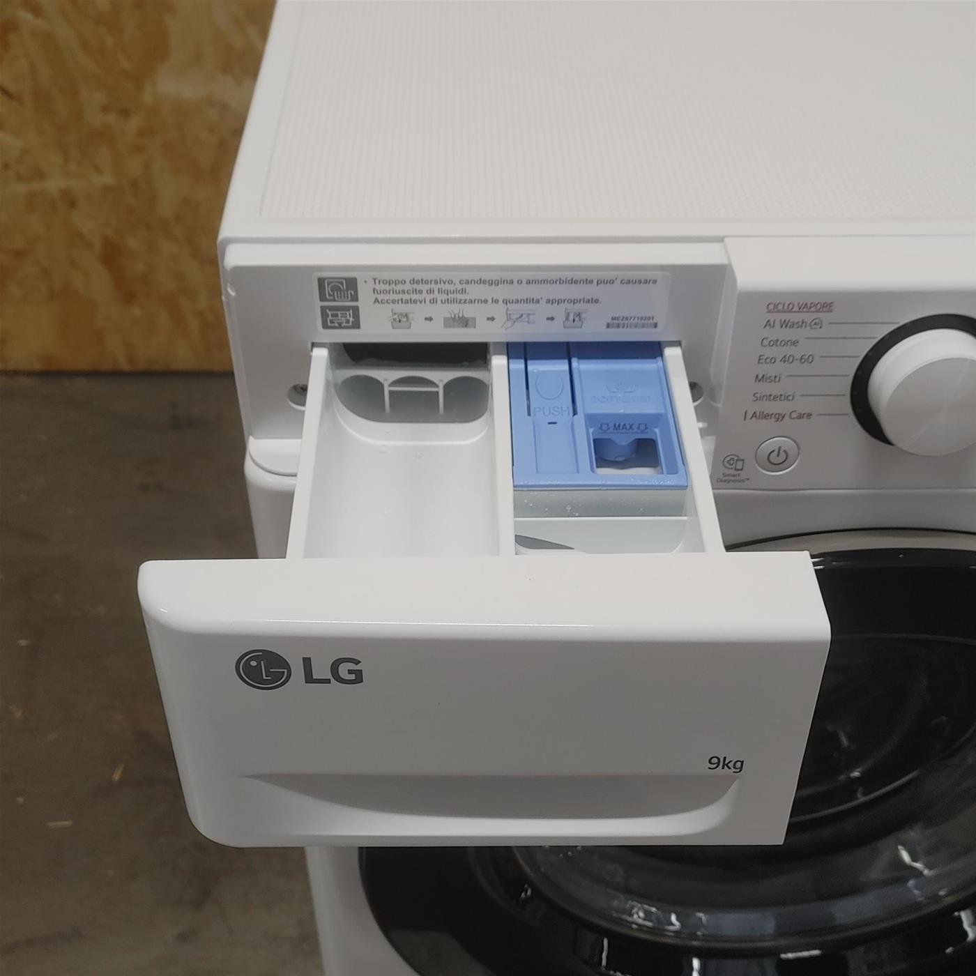 Lavatrice LG F4R3009NSWB Carica frontale 9 kg 1400 Giri/min Bianco