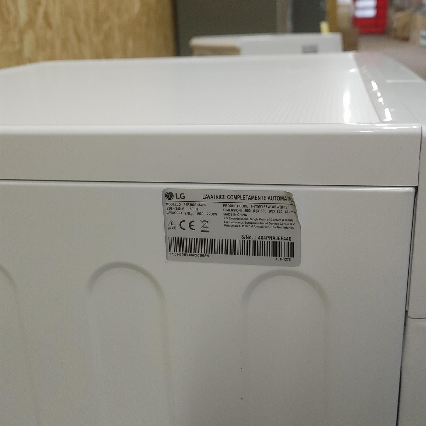 Lavatrice LG F4R3009NSWB Carica frontale 9 kg 1400 Giri/min Bianco