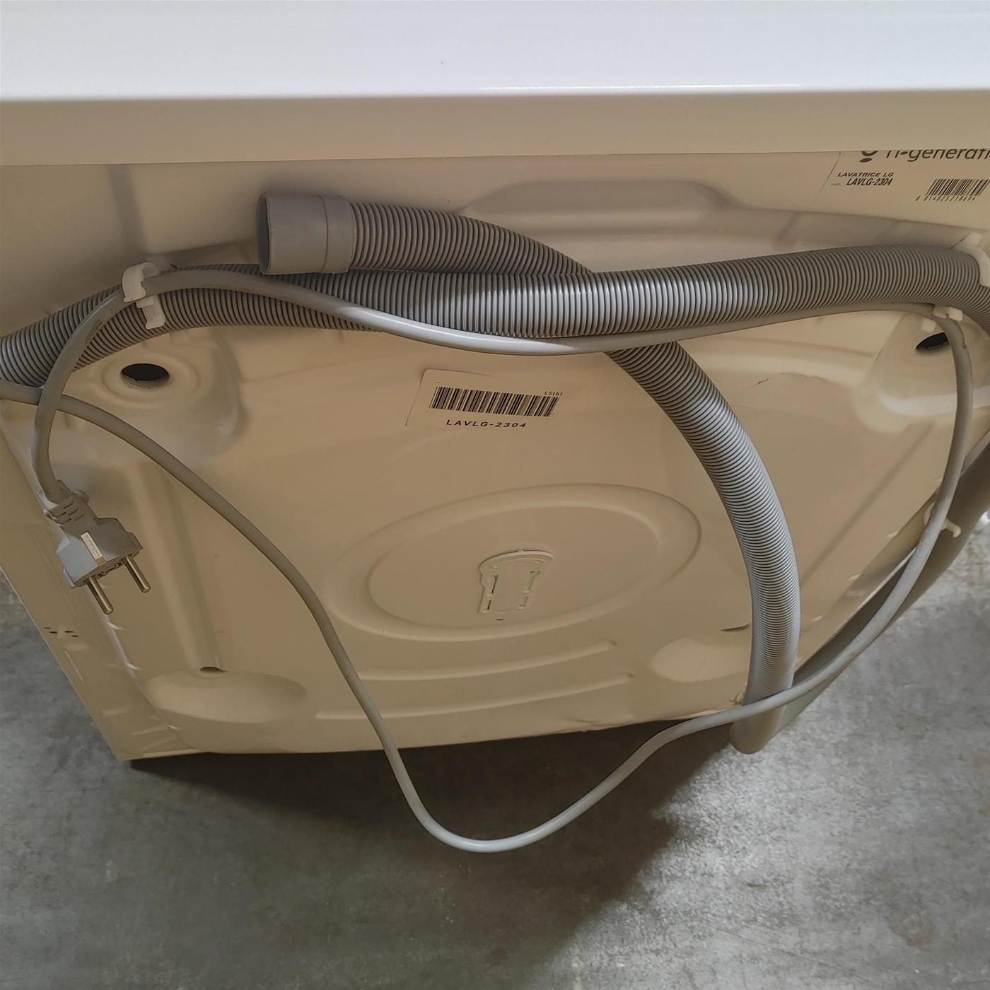 Lavatrice LG F4WM309SAE Carica frontale 9 kg 1400 giri Bianco