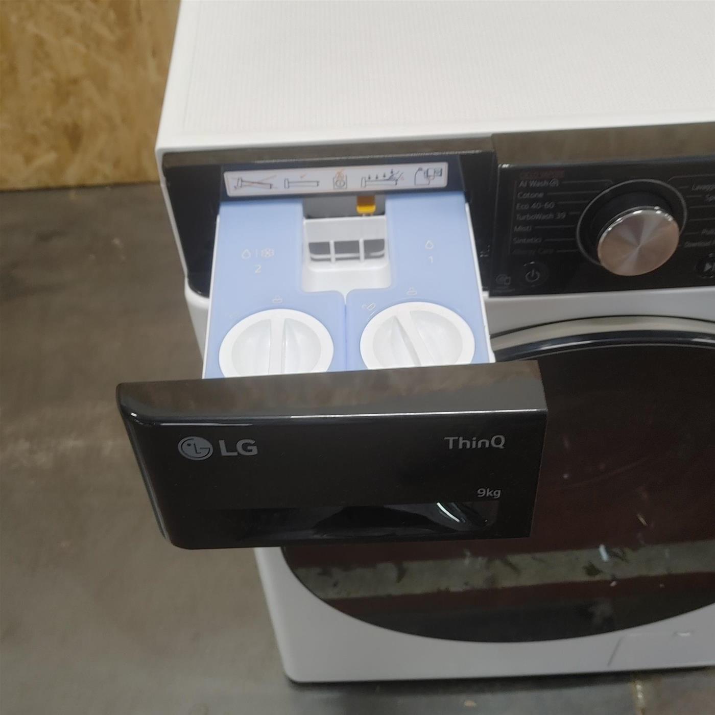 Lavatrice LG F4R7509TSWB Carica frontale 9 kg 1400 Giri/min Bianco