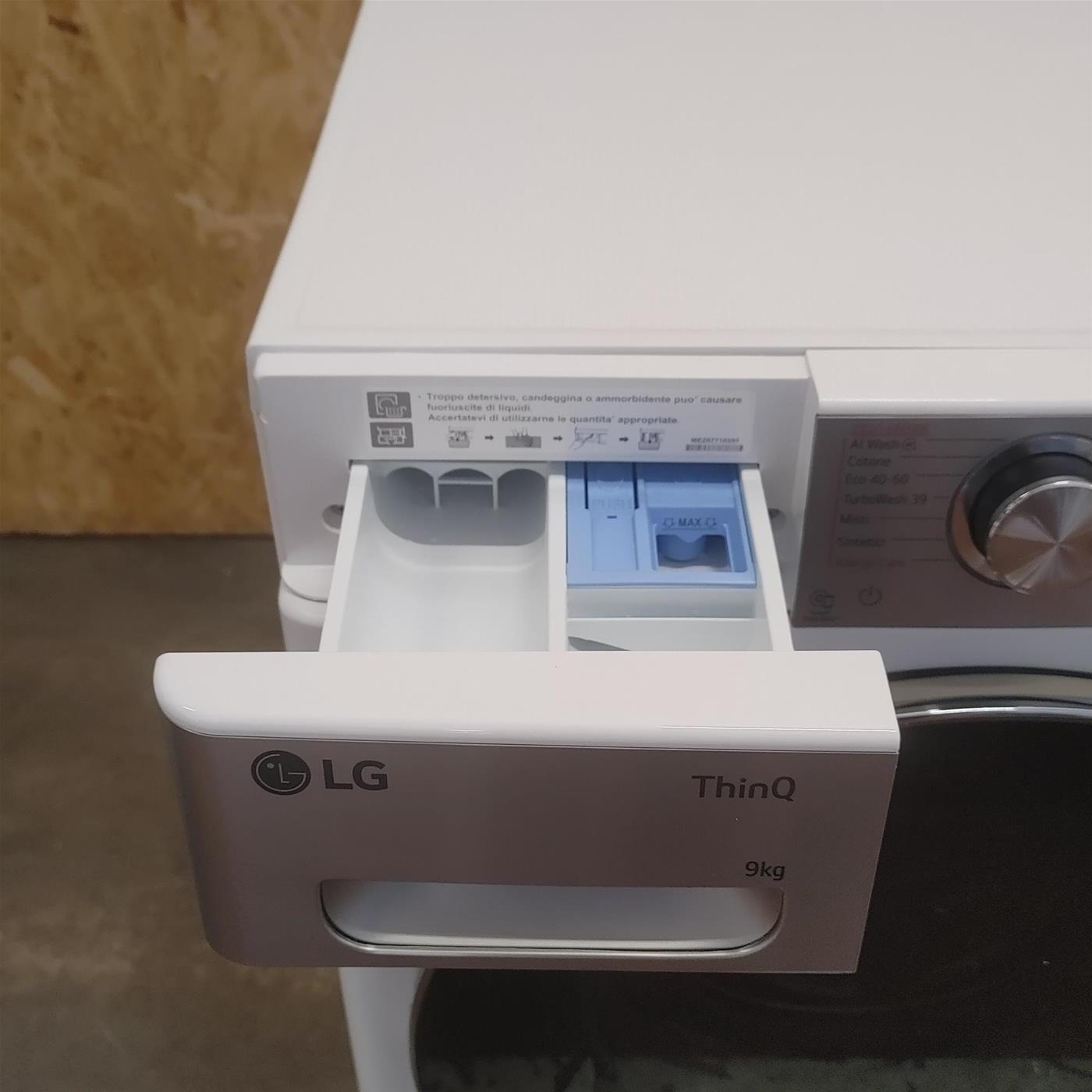 Lavatrice LG F4R9009TPWC Carica frontale 9 kg 1400 Giri/min Bianco