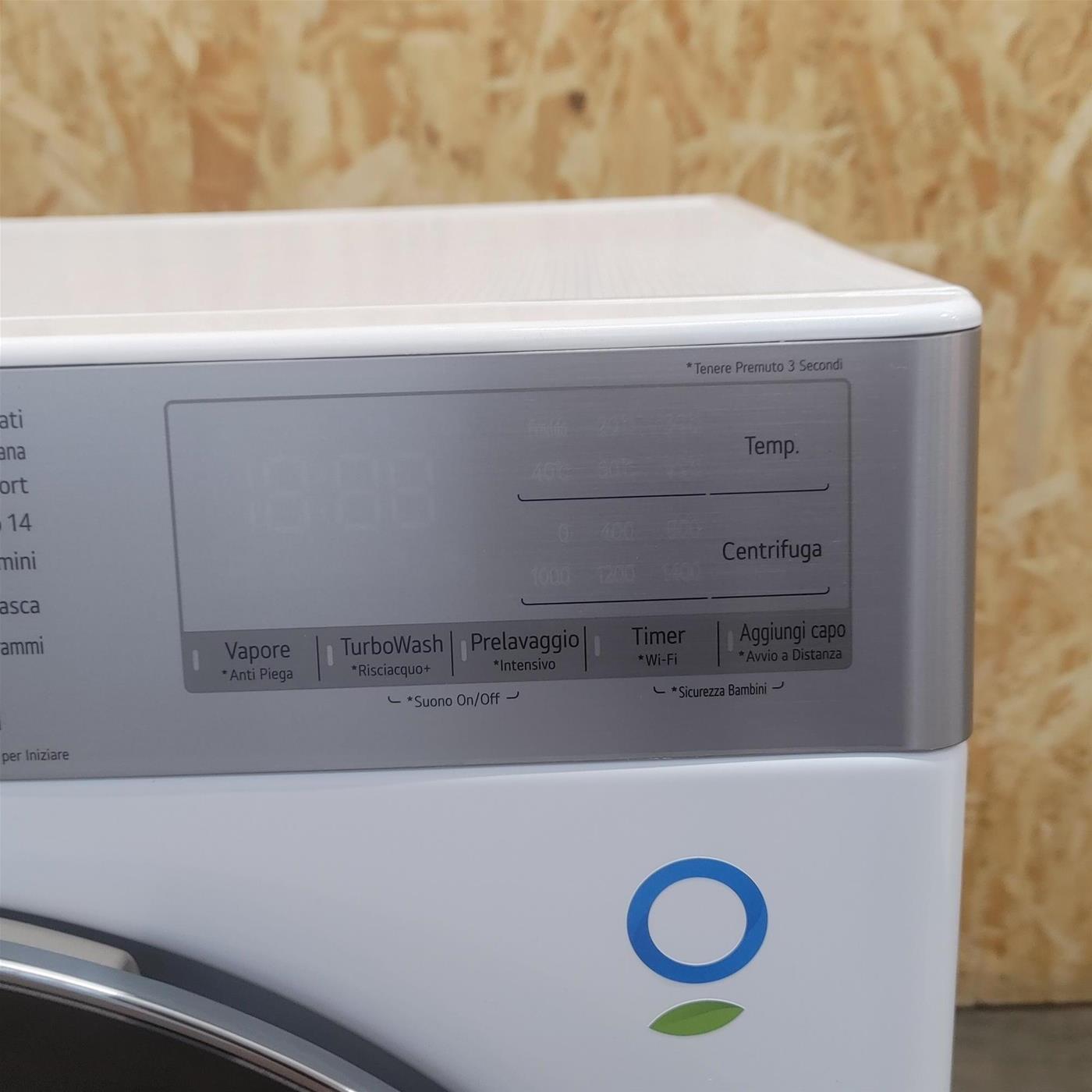 Lavatrice LG F4R9009TPWC Carica frontale 9 kg 1400 Giri/min Bianco