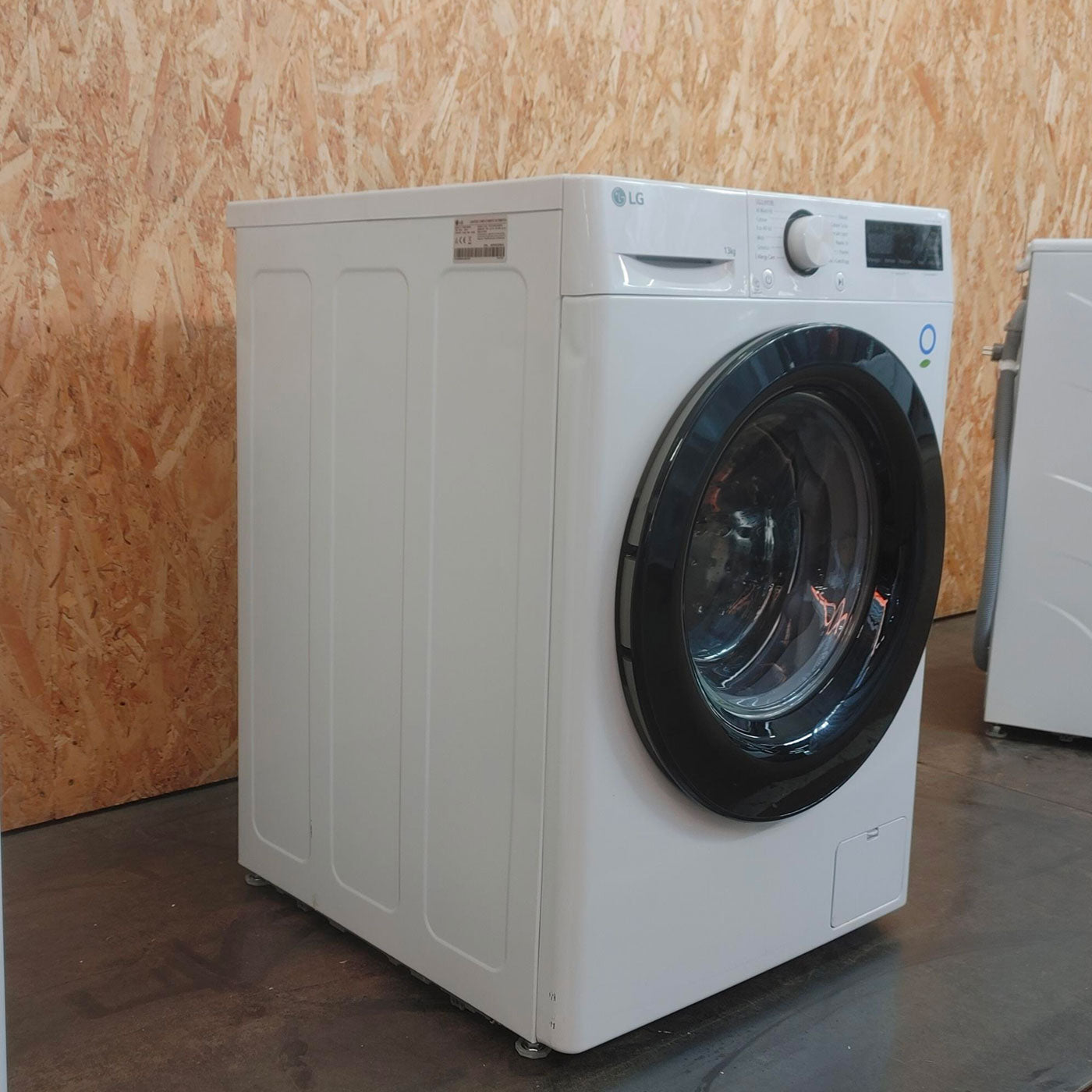 Lavatrice LG F4R3013NSWB Carica frontale 13 kg 1400 Giri/min Bianco