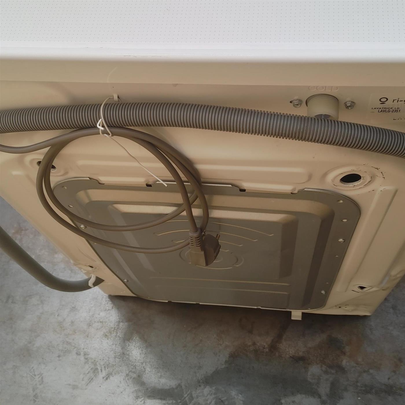 Lavatrice LG F4R3009NSWW Carica frontale 9 kg 1400 Giri/min Bianco