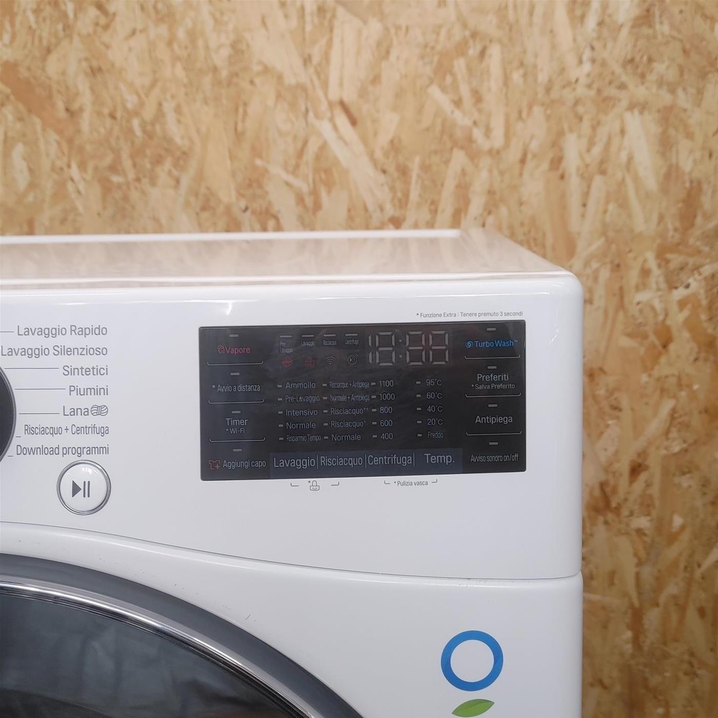 Lavatrice LG F1P1CY2W Carica frontale 17 kg 1100 Giri/min Bianco