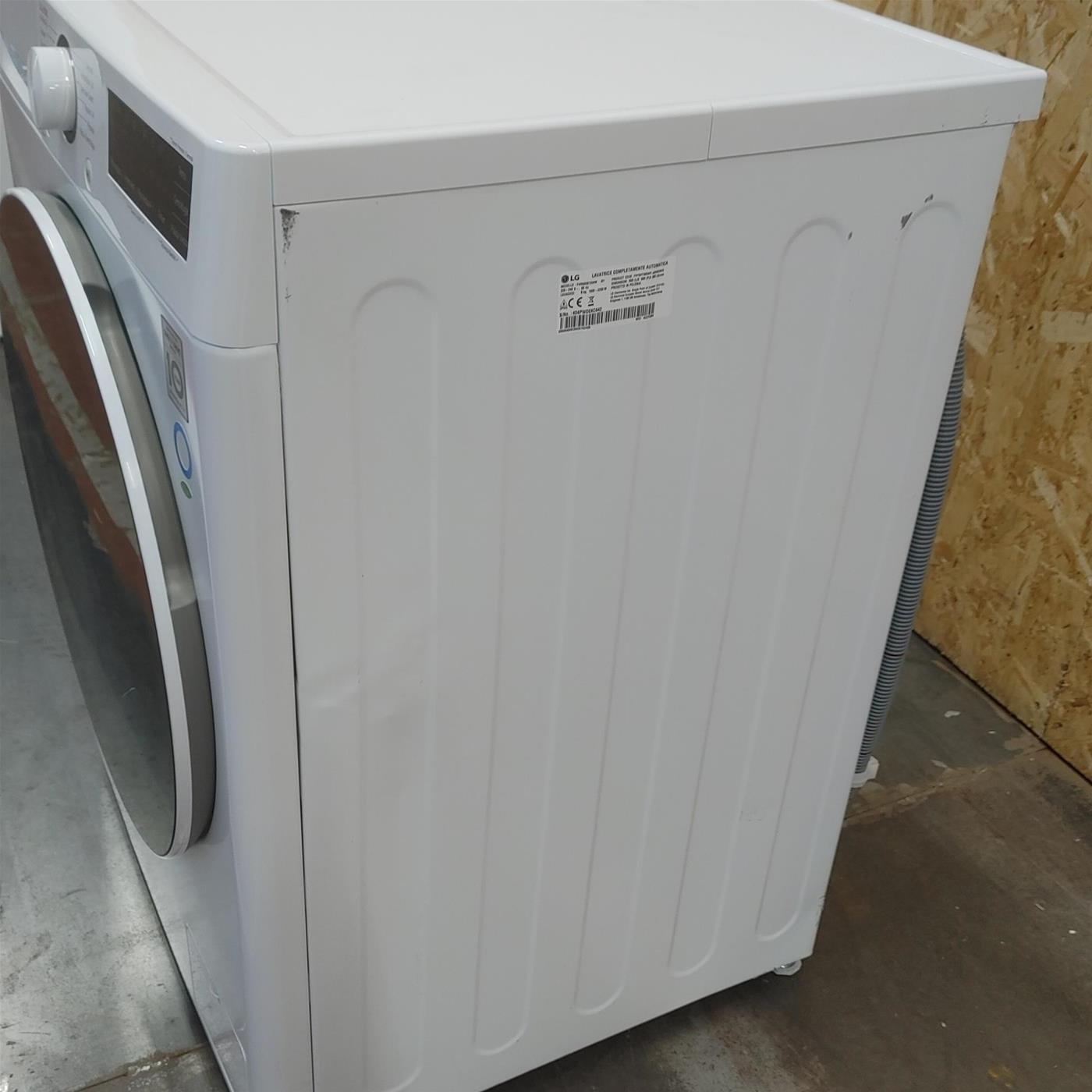 Lavatrice LG F4R5009TSWW Carica frontale 9 kg 1400 Giri/min Bianco