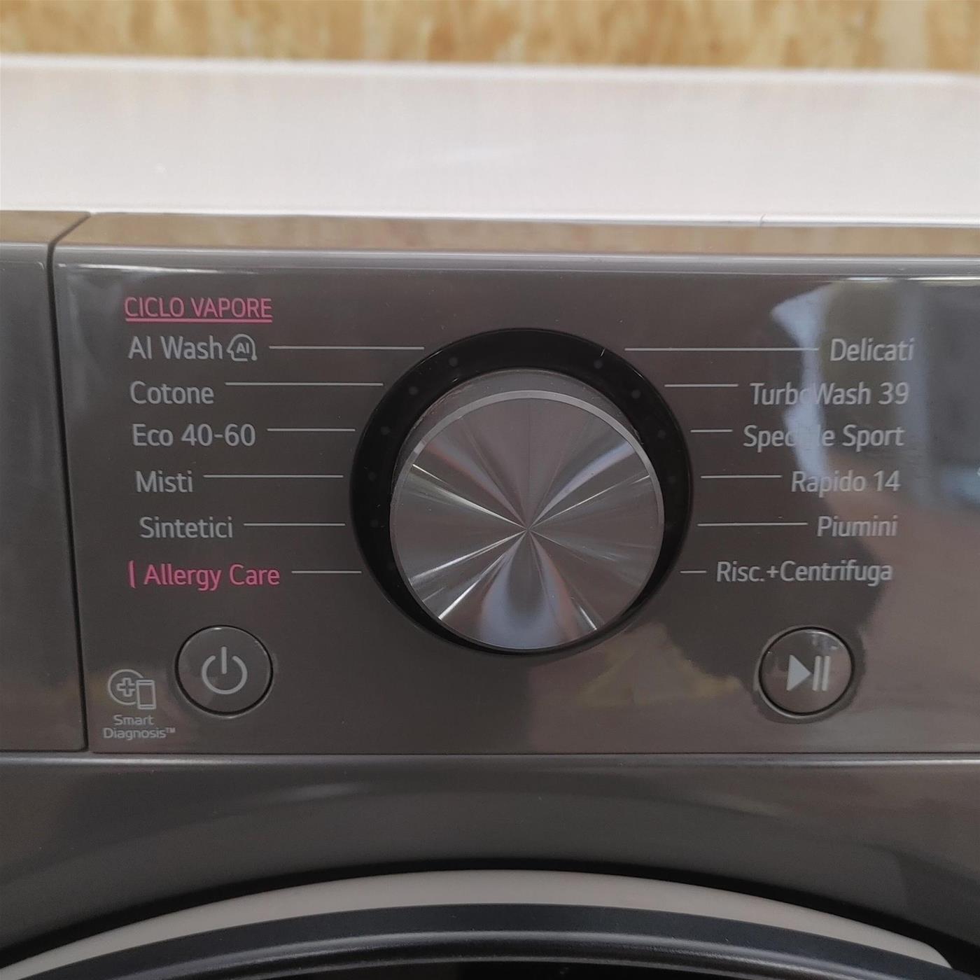 Lavatrice intelligente LG F4R5011TSMB Classe A, TurboWash, Vapore 11 Kg