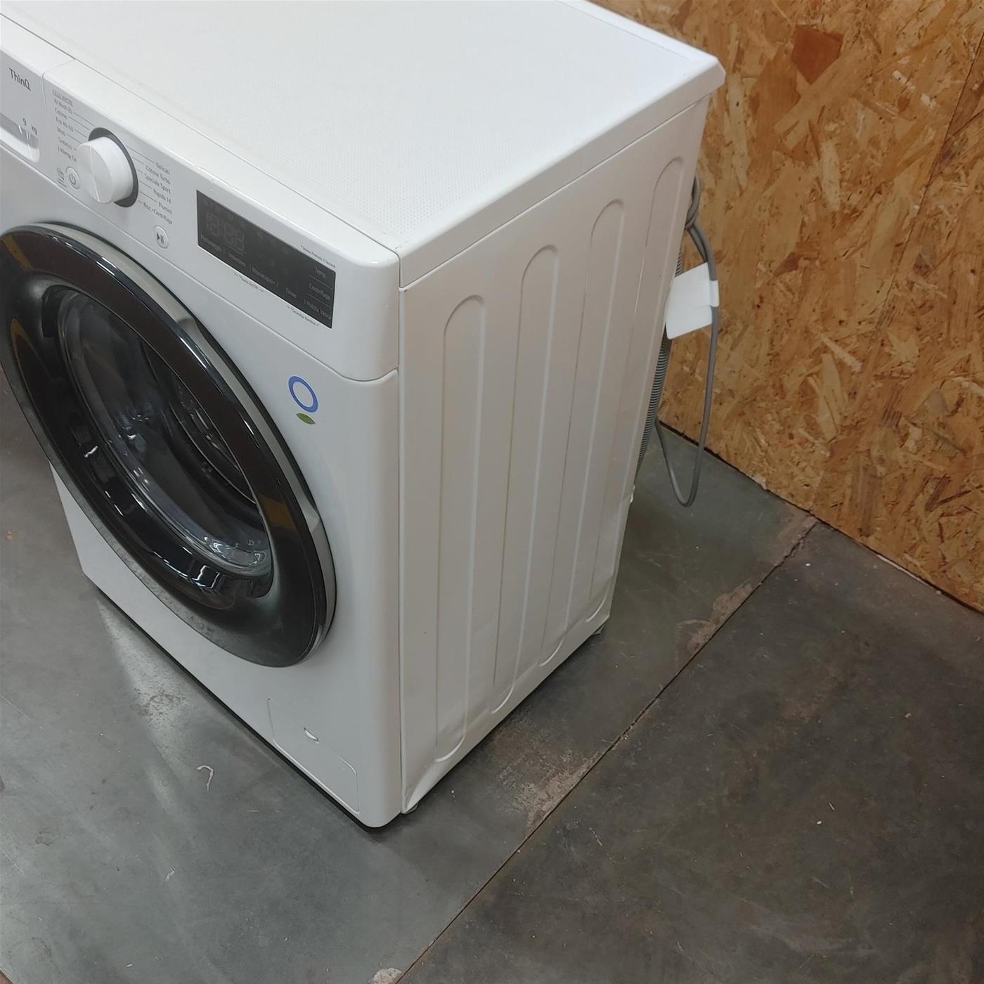 Lavatrice LG F2R3S09NSWB AI DD, Vapore, AI Wash, 9 Kg