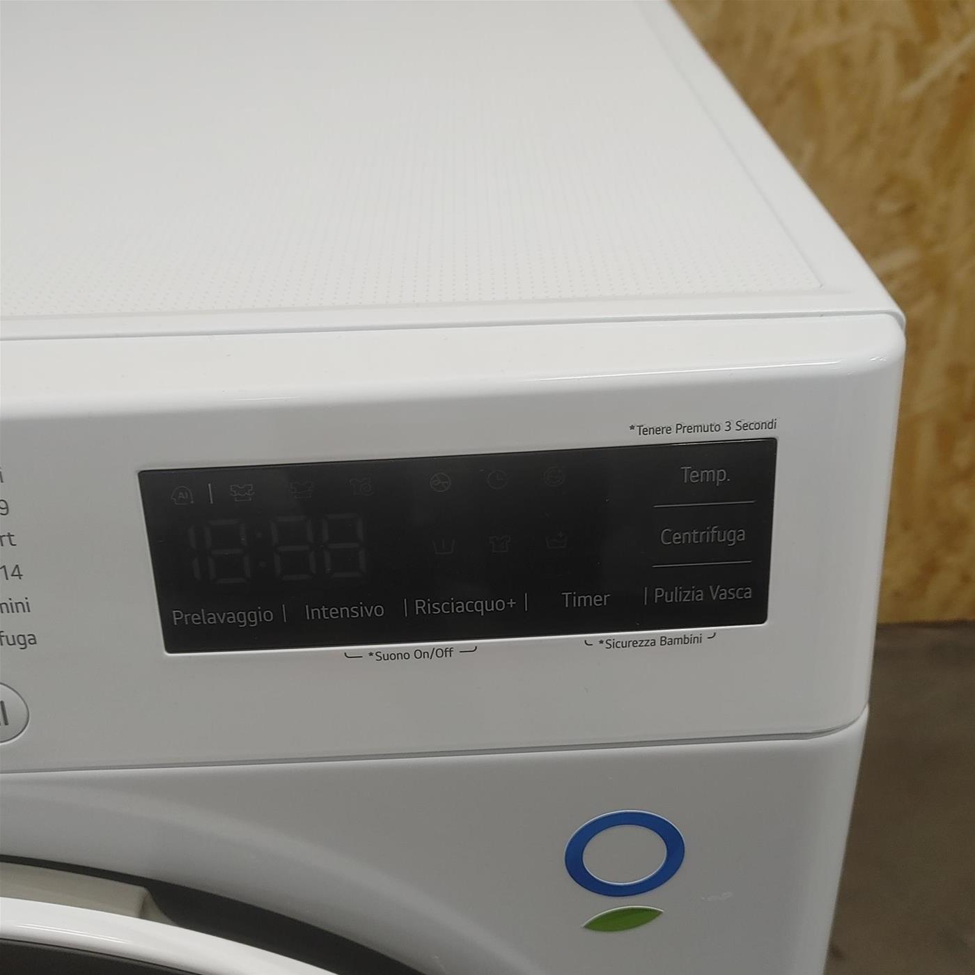 Lavatrice LG F4R5010TSWW Carica frontale 10 kg 1400 Giri/min Bianco