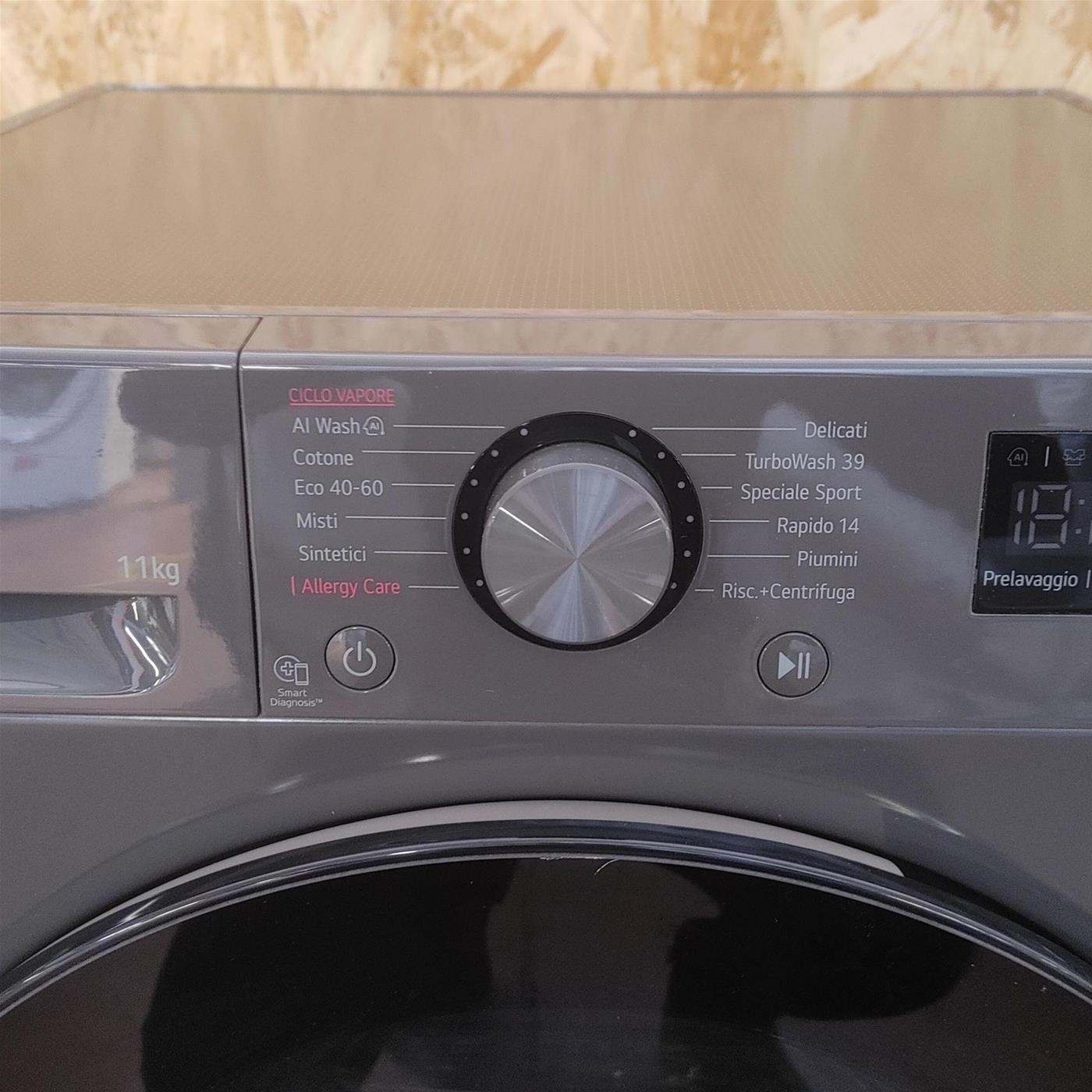 Lavatrice intelligente LG F4R5011TSMB Classe A, TurboWash, Vapore 11 Kg