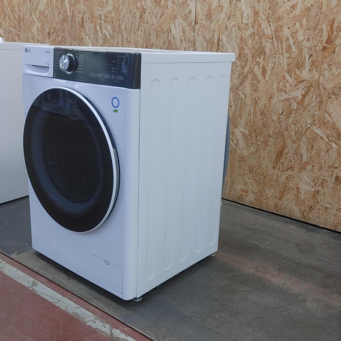 Lavatrice LG F4R3710NSWW Carica frontale 10 kg 1400 Giri/min Bianco